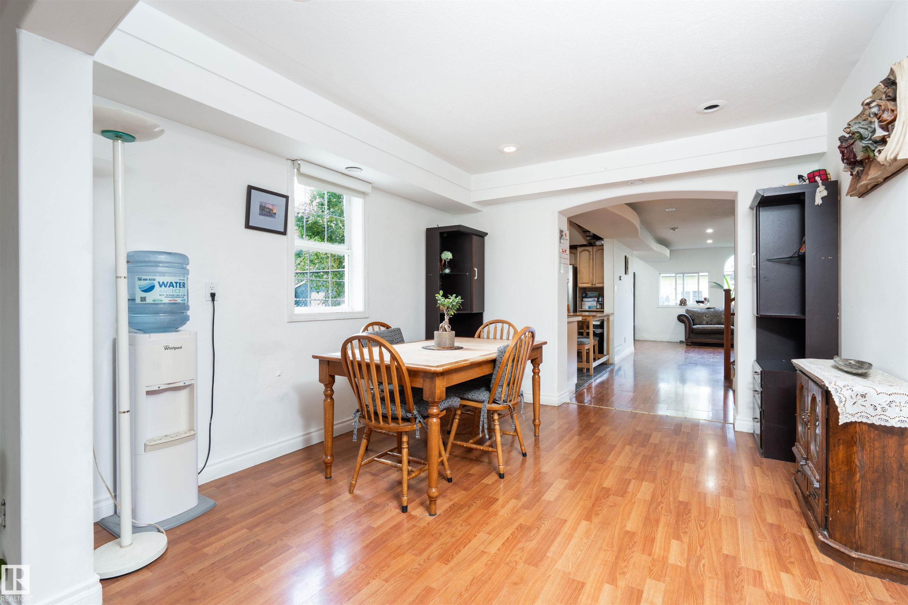 11918 42 Street Nw, Edmonton, AB - Indoor Photo Showing Dining Room