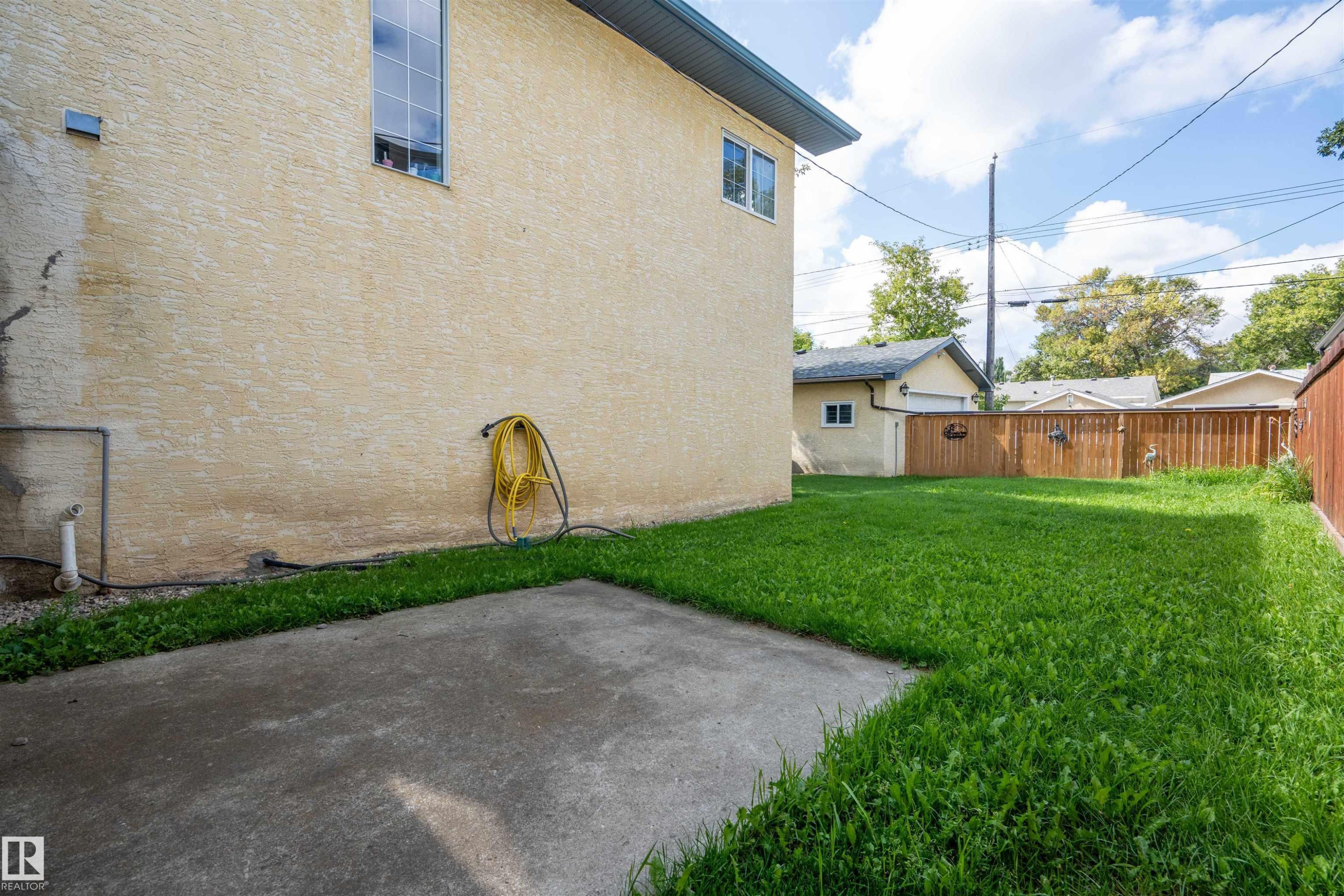 11918 42 Street Nw, Edmonton, AB - Outdoor