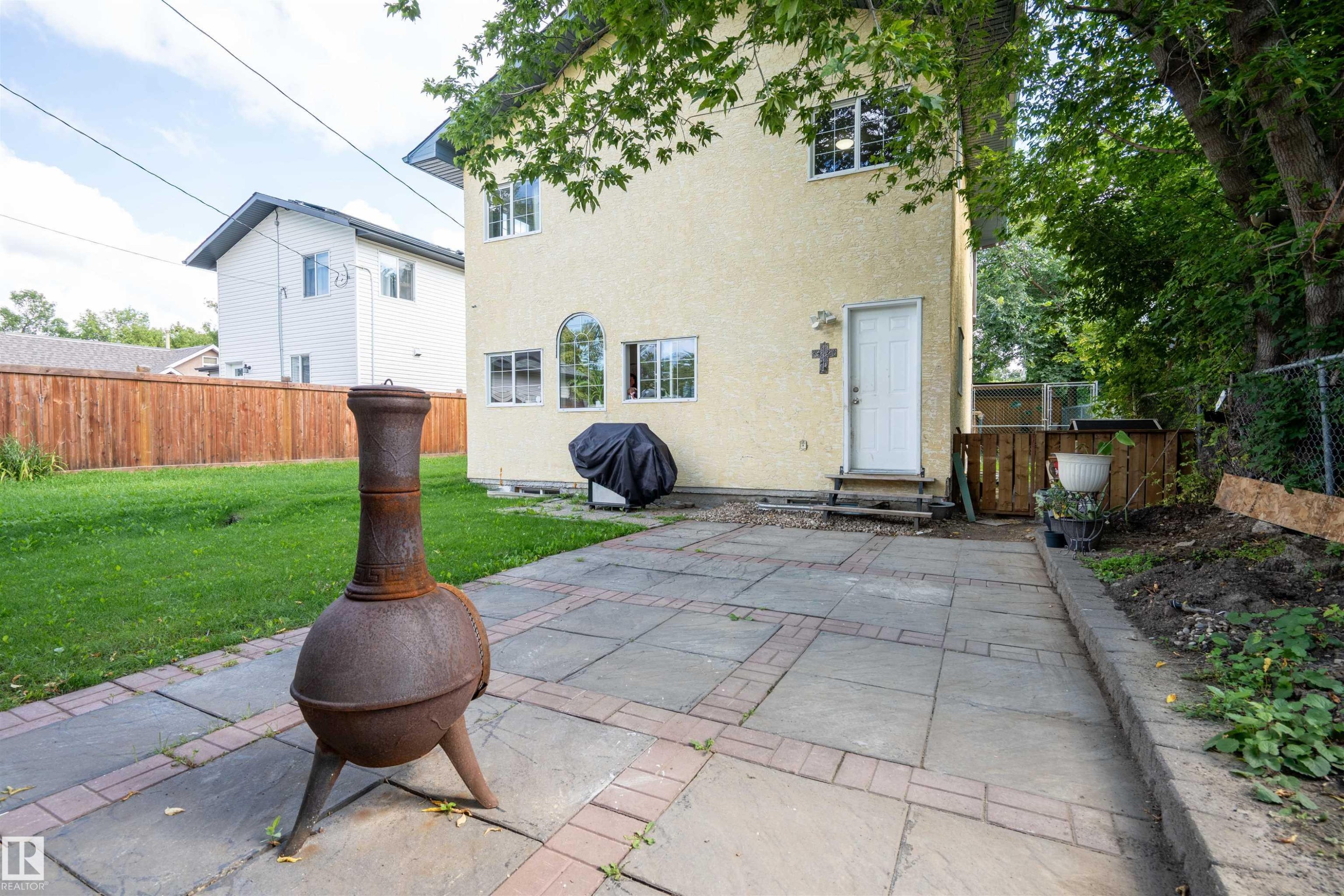11918 42 Street Nw, Edmonton, AB - Outdoor