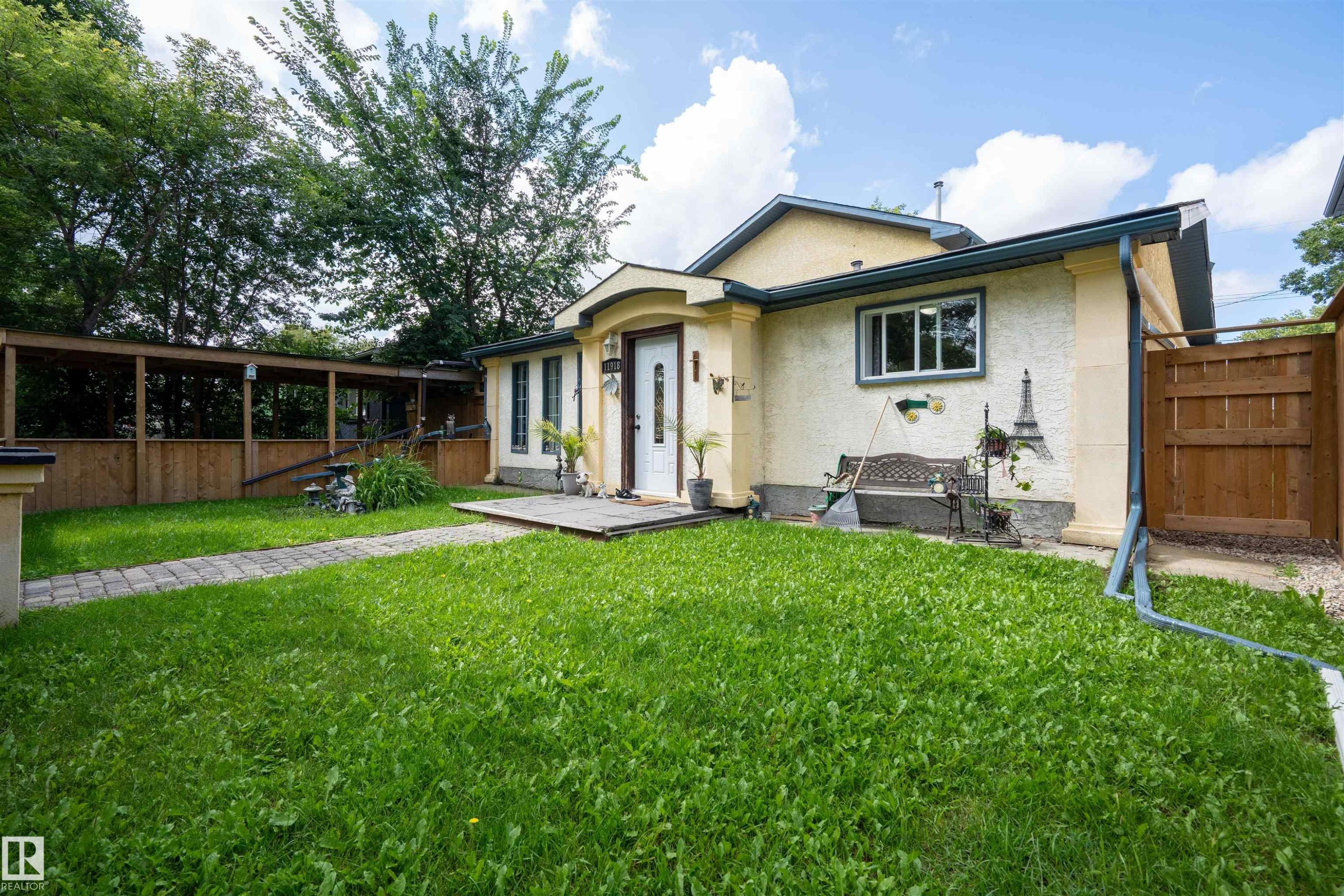11918 42 Street Nw, Edmonton, AB - Outdoor