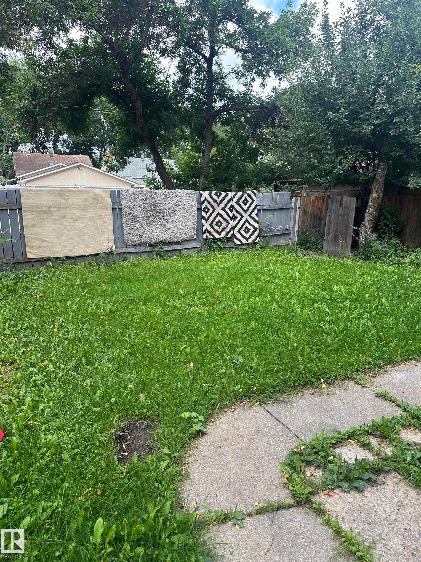 11618 89 Street Nw, Edmonton, AB - Outdoor