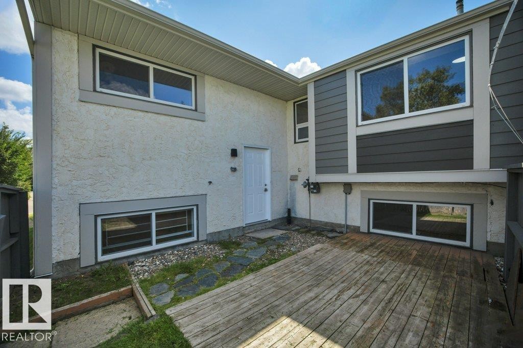 633 Willow Crest Nw, Edmonton, AB - Outdoor With Exterior