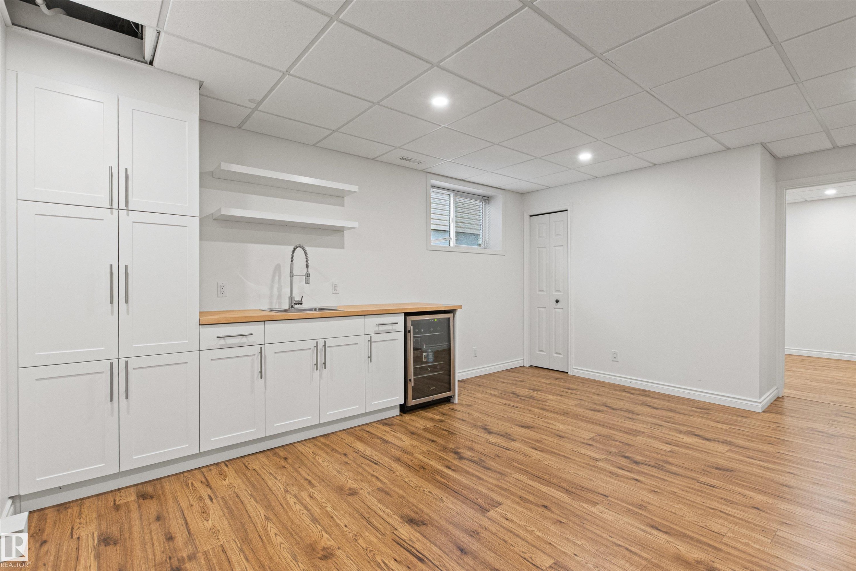 10626 125 Street Nw, Edmonton, AB - Indoor Photo Showing Other Room