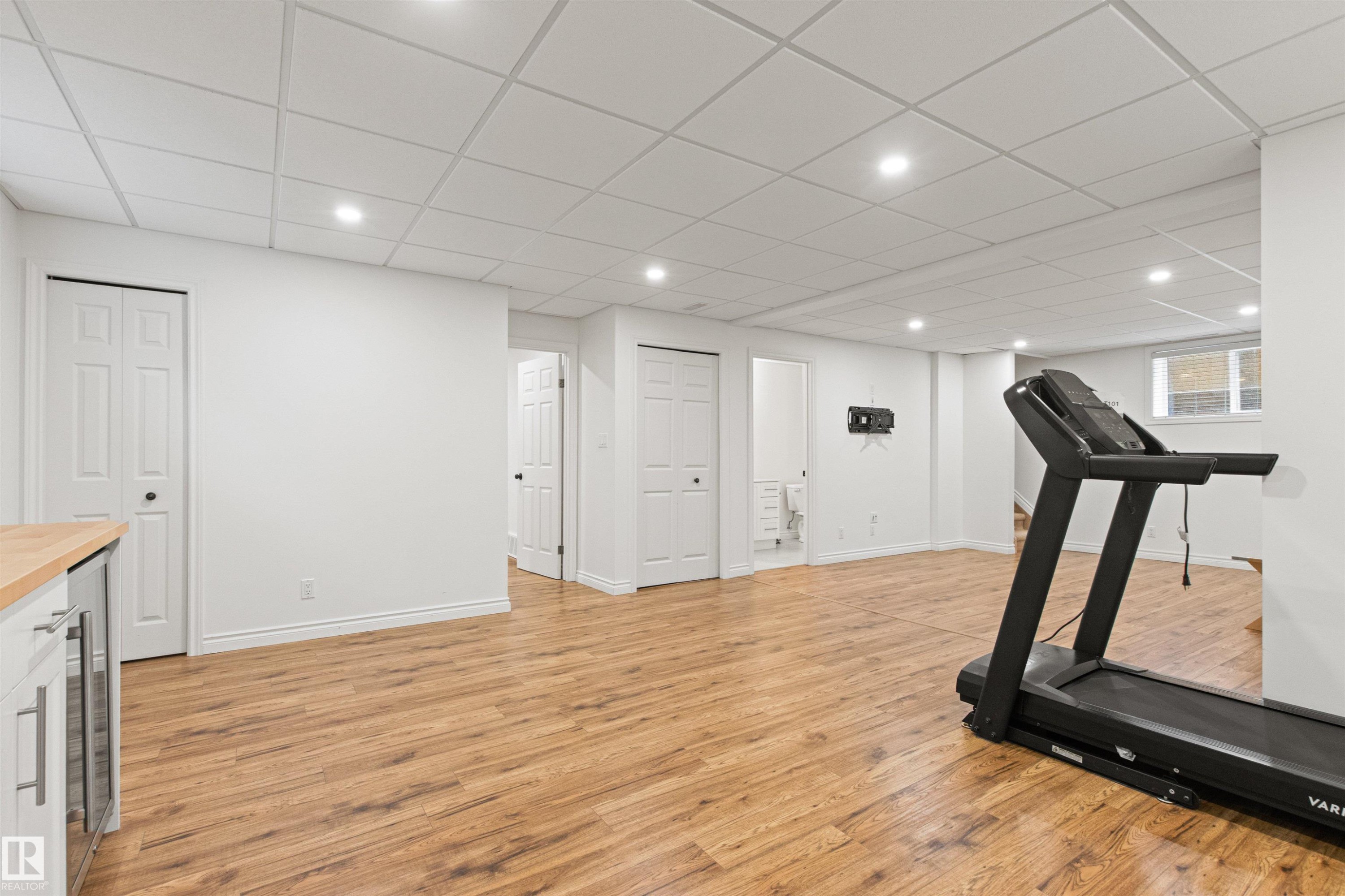 10626 125 Street Nw, Edmonton, AB - Indoor Photo Showing Gym Room
