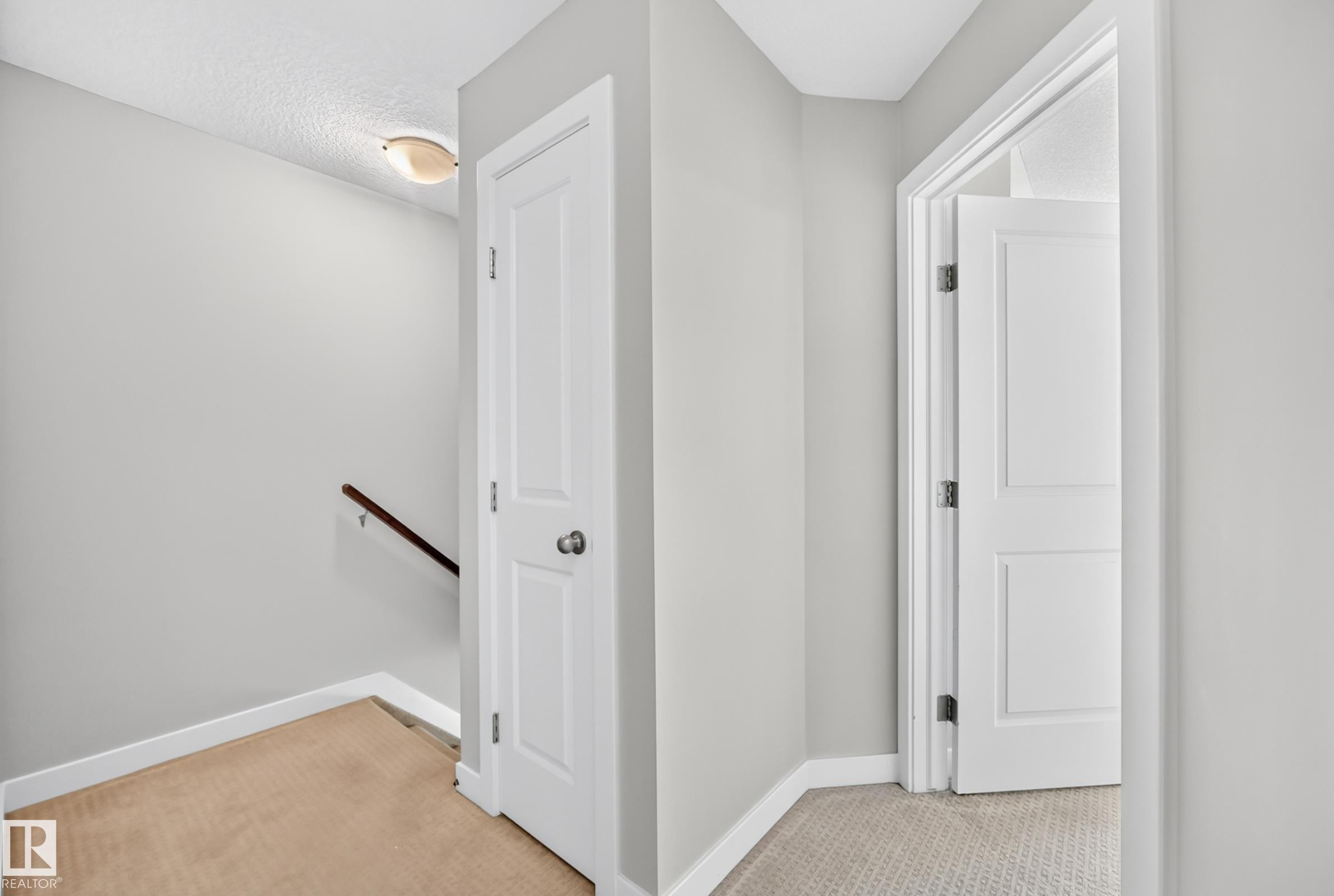 #73 9535 217 St Nw, Edmonton, AB - Indoor Photo Showing Other Room