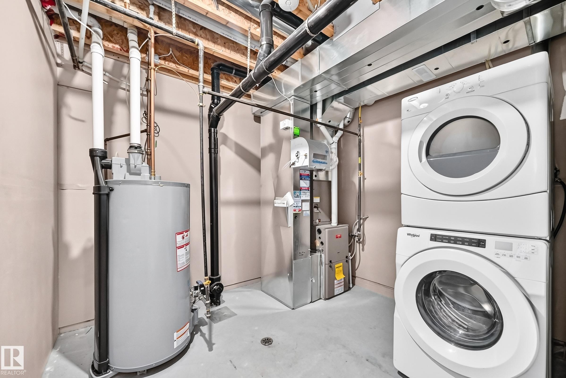 #73 9535 217 St Nw, Edmonton, AB - Indoor Photo Showing Laundry Room