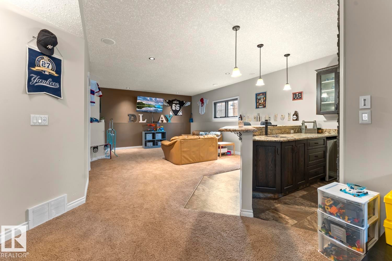 2303 2 Avenue, Cold Lake, AB - Indoor Photo Showing Other Room