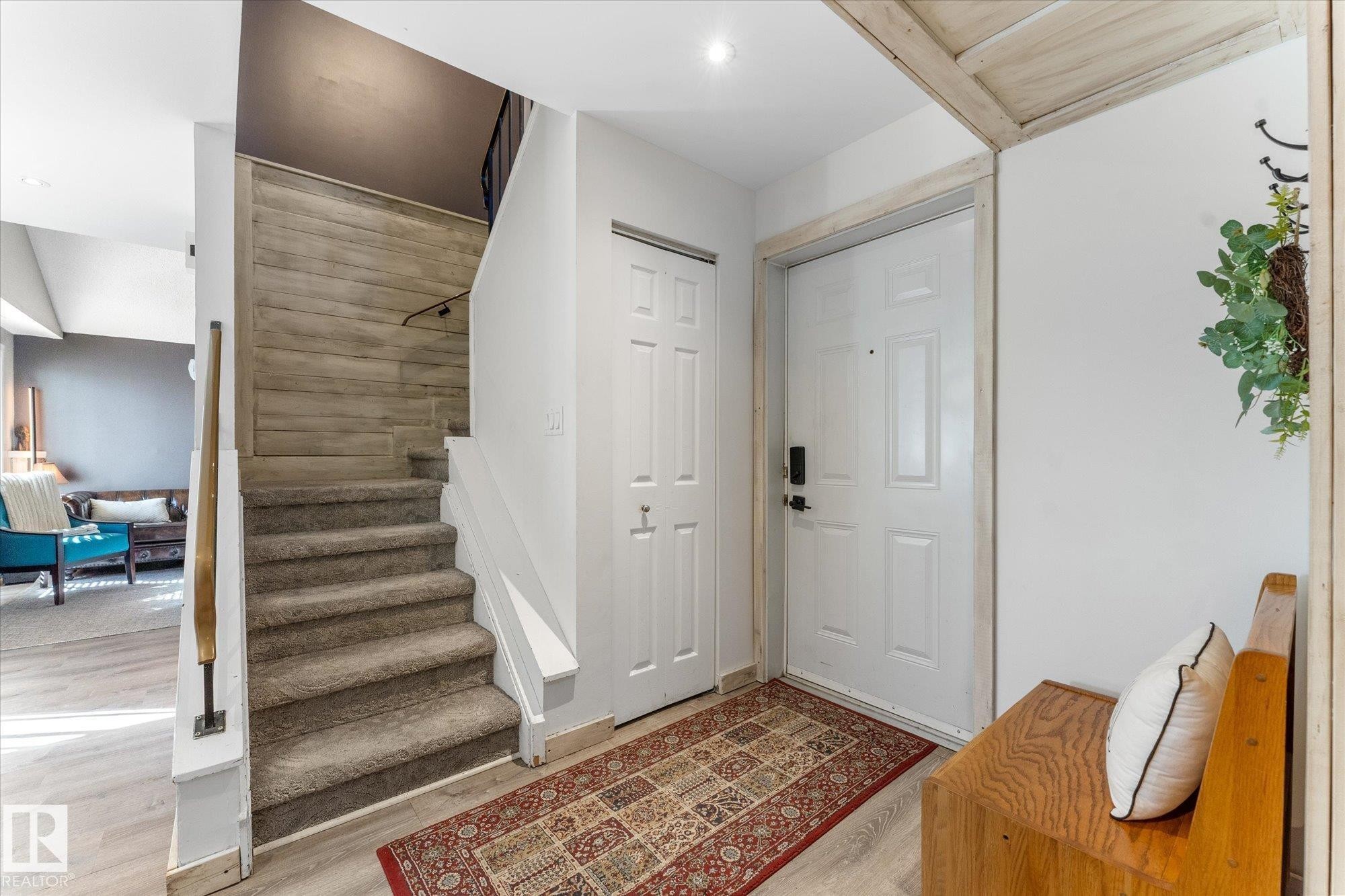 281 Lancaster Terrace Nw, Edmonton, AB