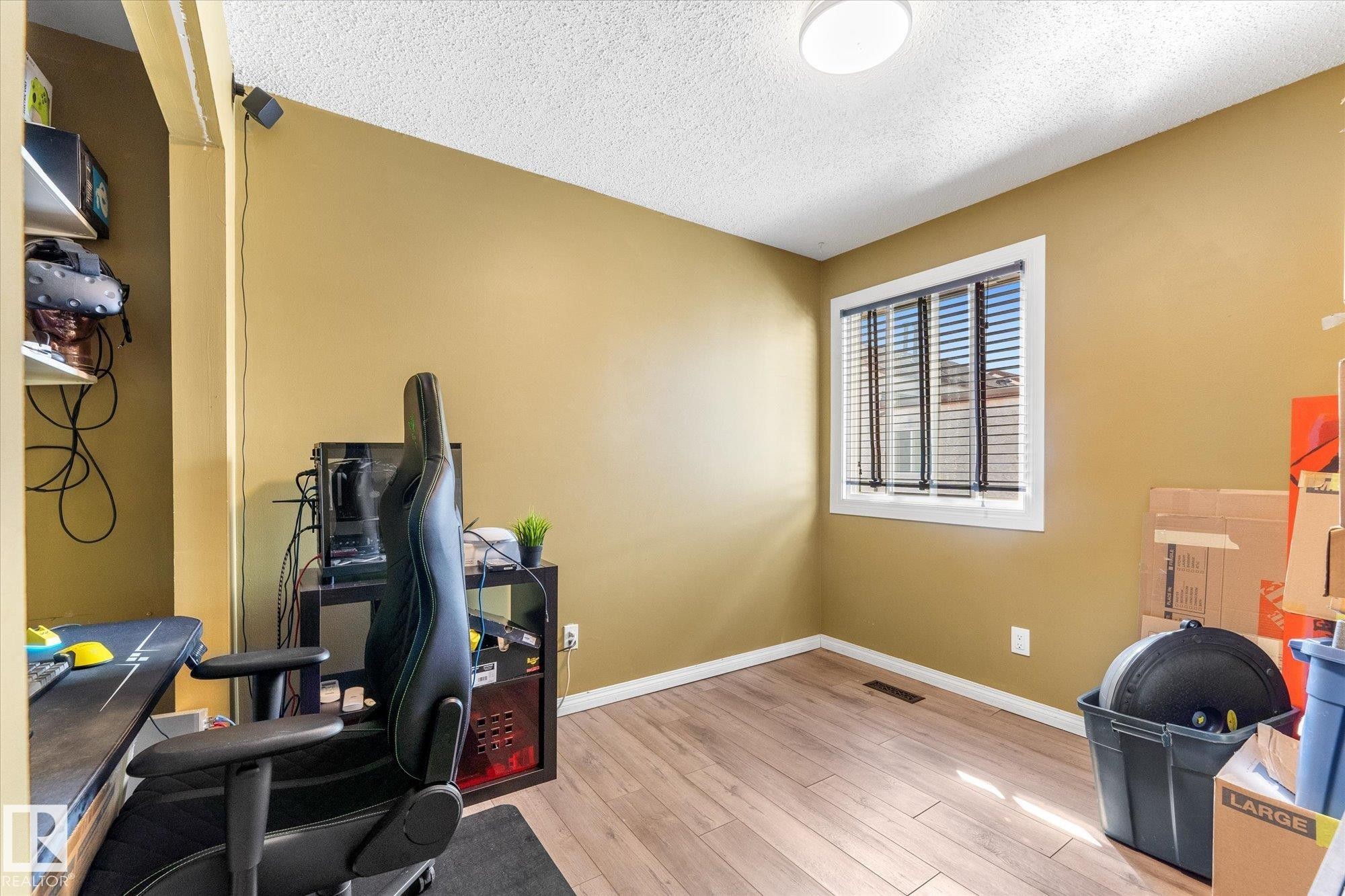 281 Lancaster Terrace Nw, Edmonton, AB