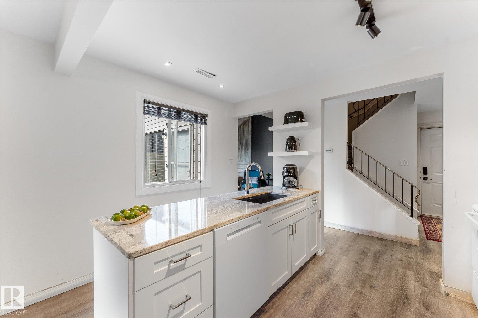 281 Lancaster Terrace Nw, Edmonton, AB