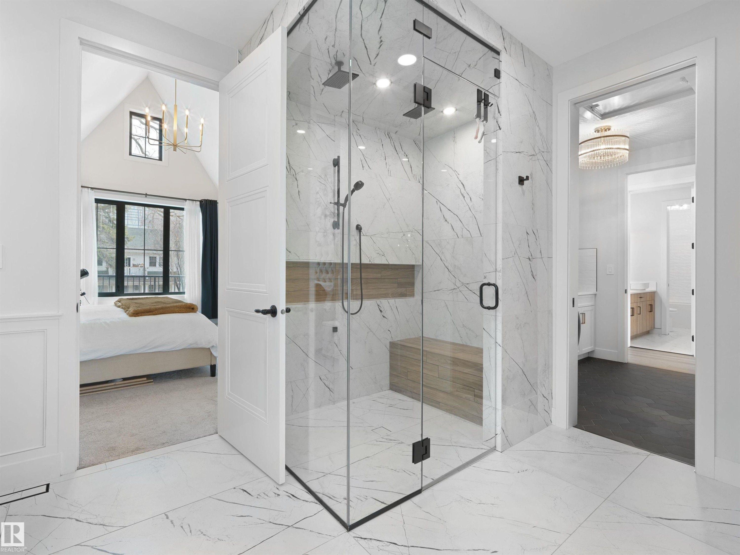 10214 125 Street Nw, Edmonton, AB - Indoor Photo Showing Bathroom