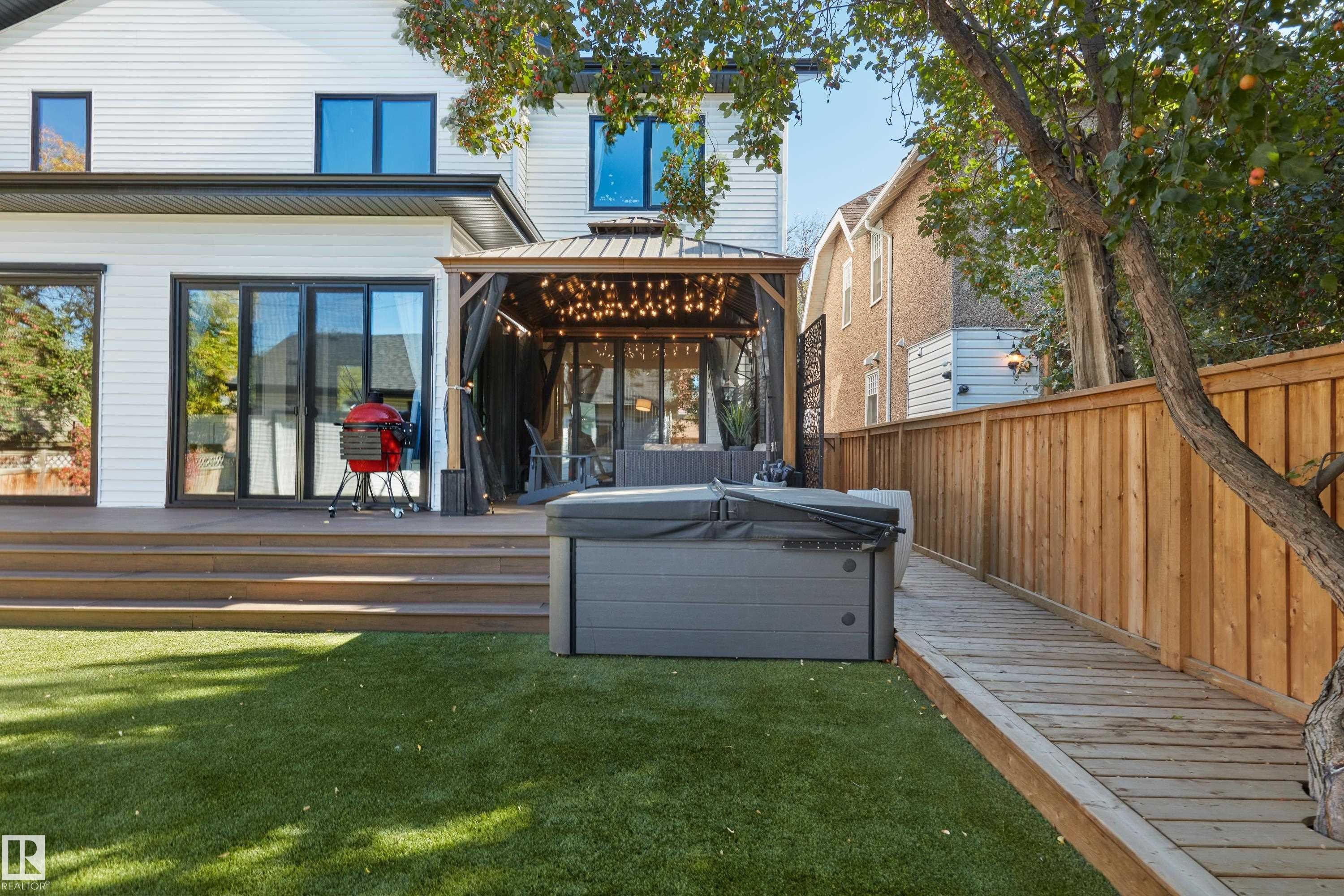 10214 125 Street Nw, Edmonton, AB - Outdoor With Exterior