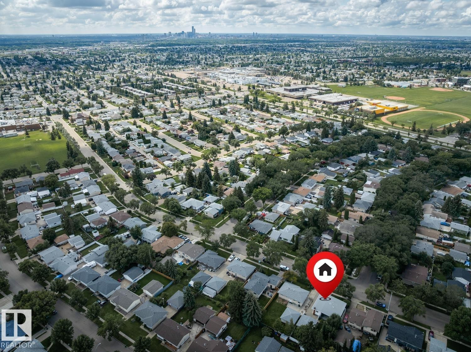 14719 62 Street Nw, Edmonton, AB