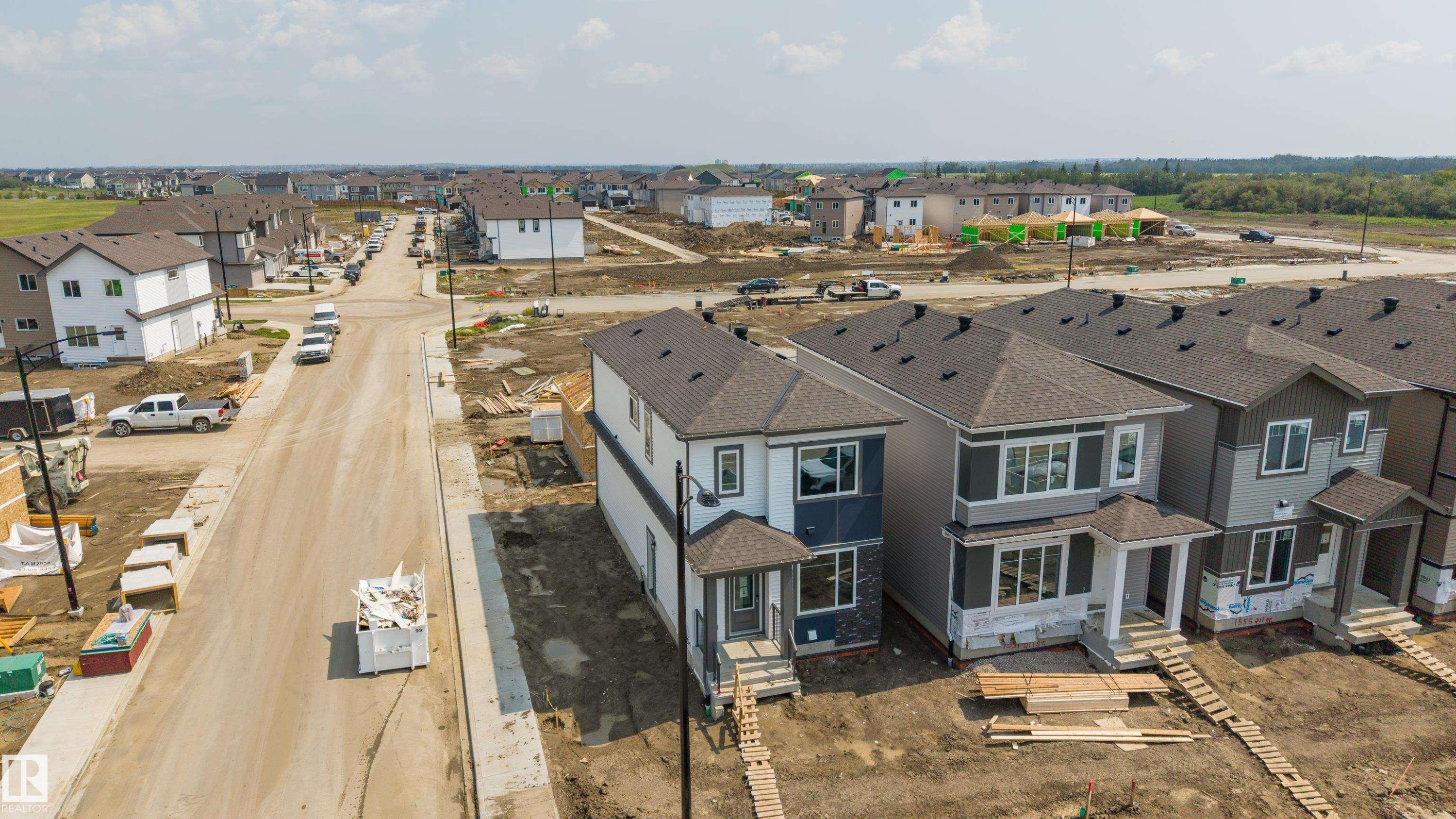 1563 211 Street Nw, Edmonton, AB - Outdoor