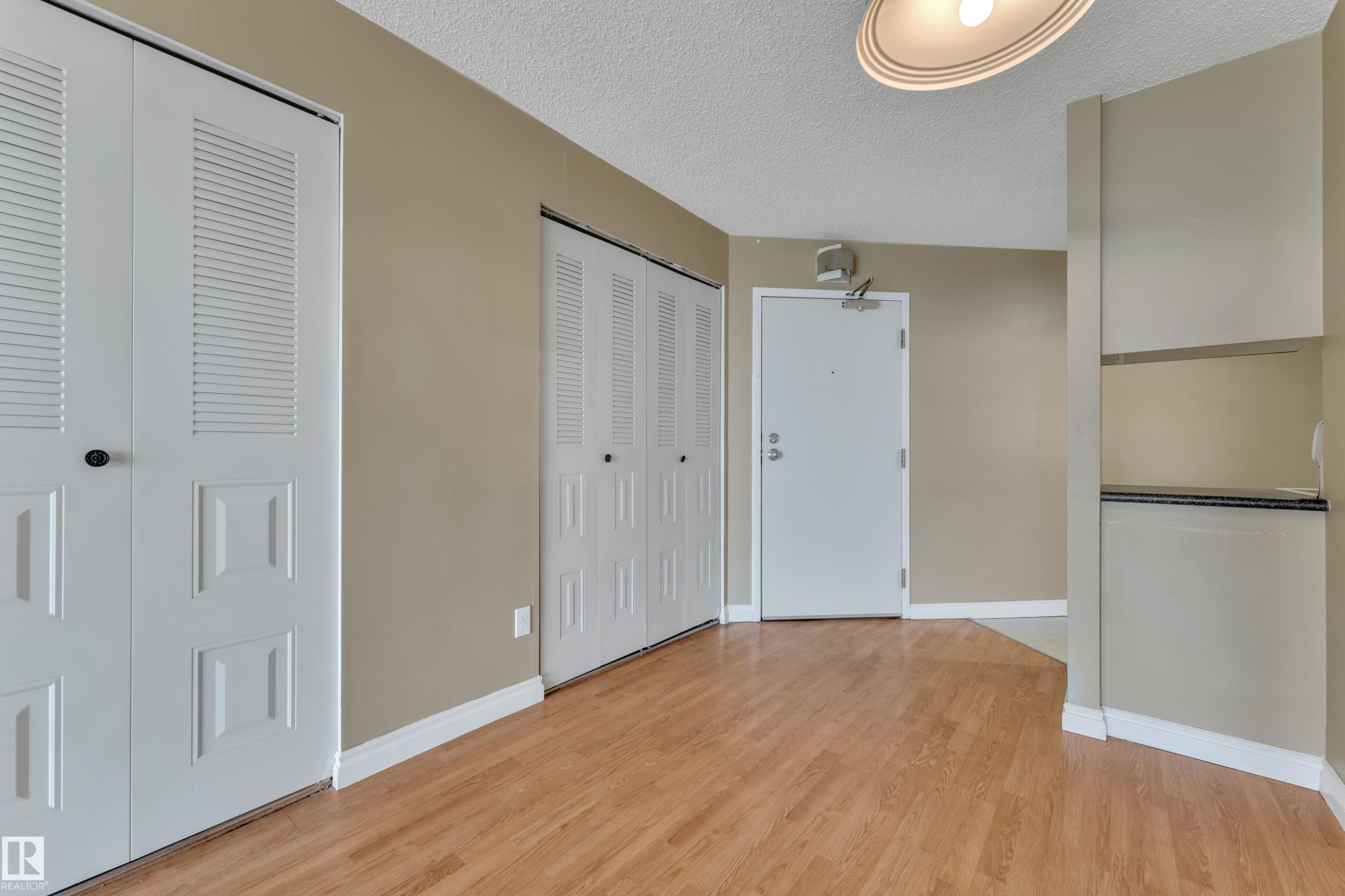#608 10149 Saskatchewan Dr Nw, Edmonton, AB - Indoor Photo Showing Other Room