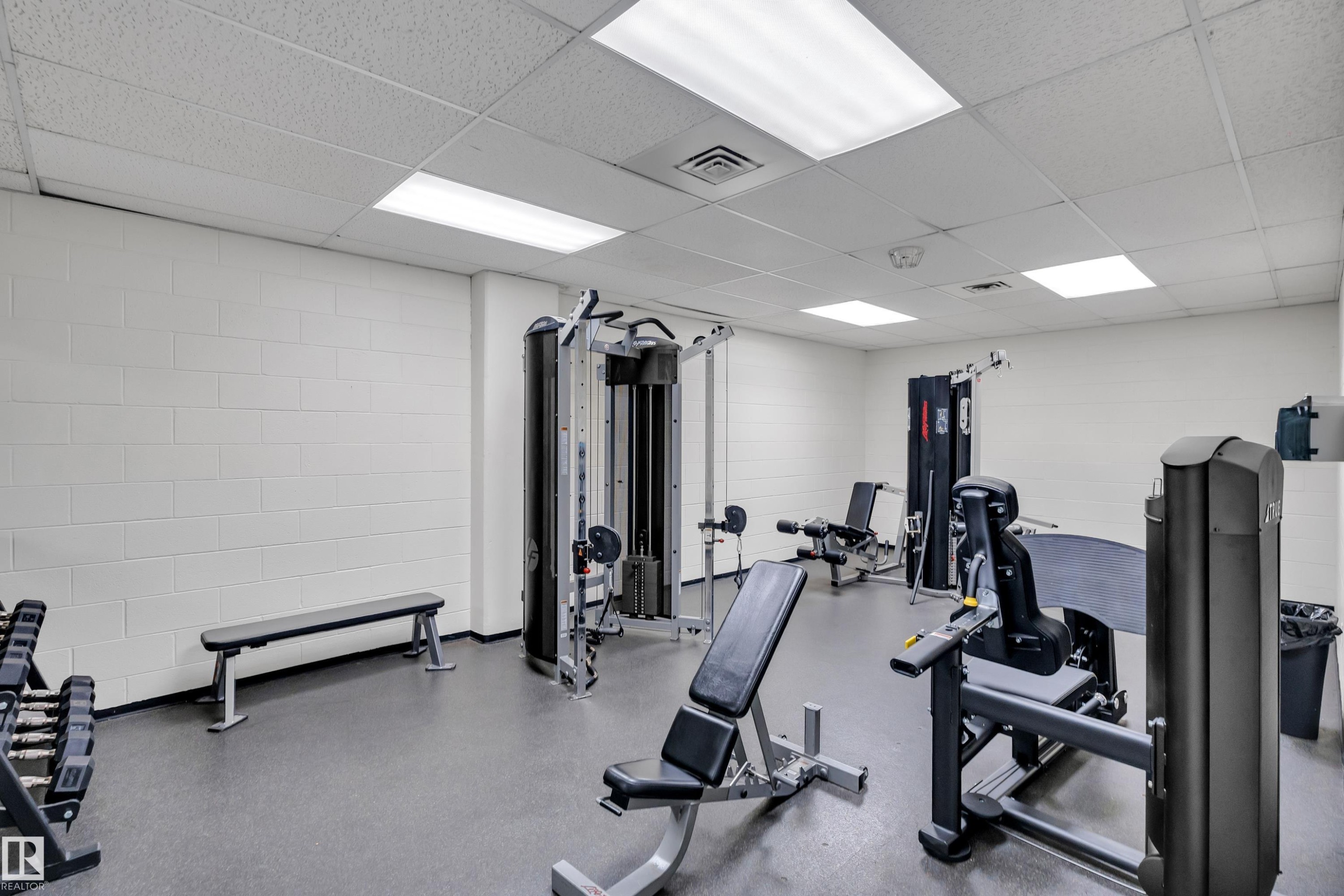 #608 10149 Saskatchewan Dr Nw, Edmonton, AB - Indoor Photo Showing Gym Room