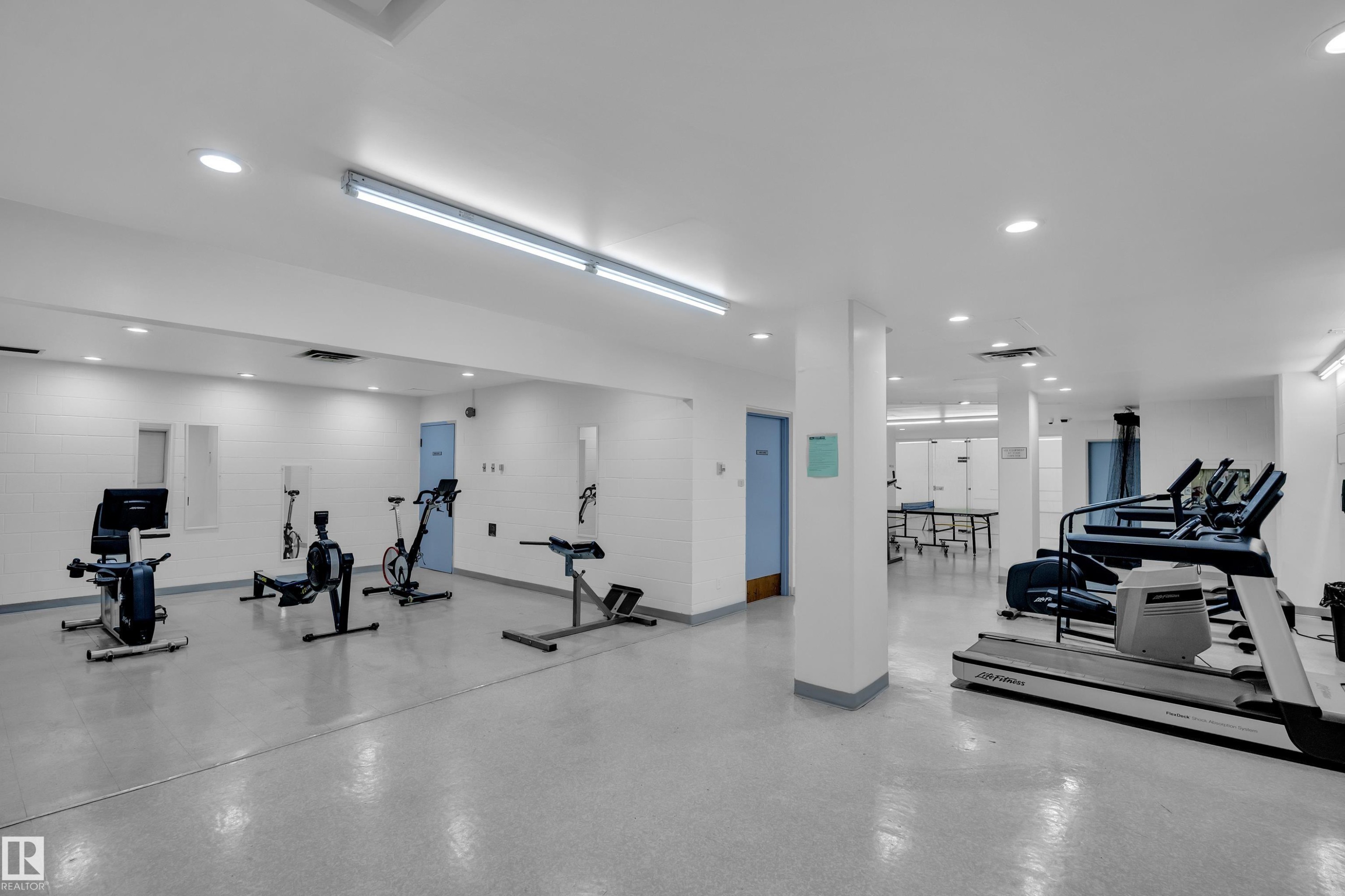#608 10149 Saskatchewan Dr Nw, Edmonton, AB - Indoor Photo Showing Gym Room