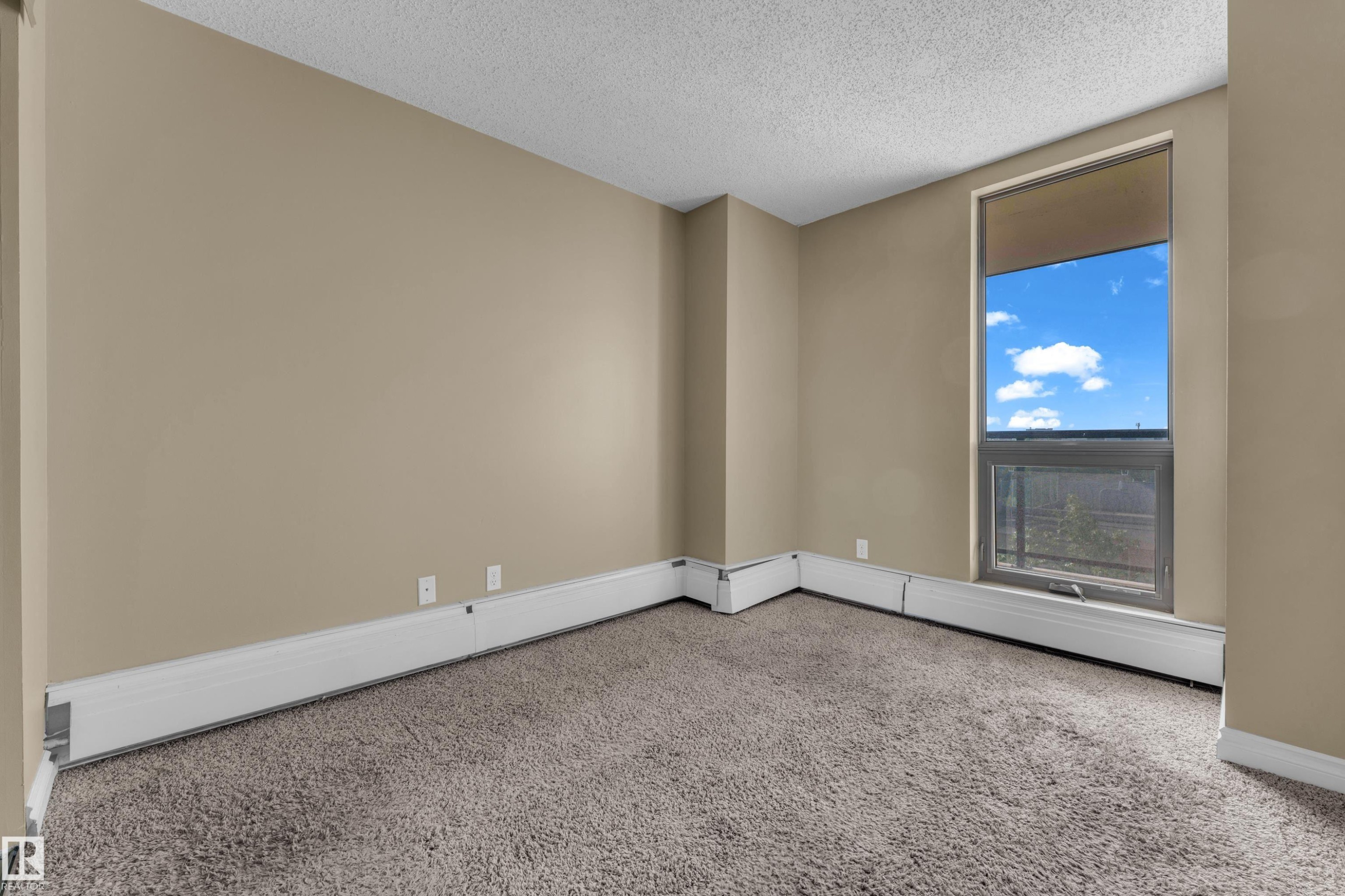 #608 10149 Saskatchewan Dr Nw, Edmonton, AB - Indoor Photo Showing Other Room