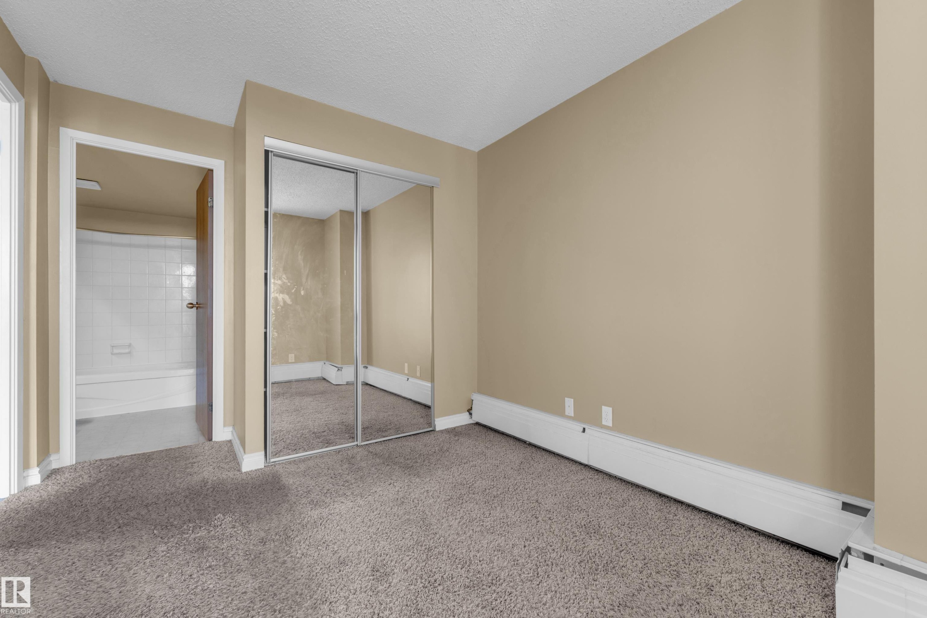 #608 10149 Saskatchewan Dr Nw, Edmonton, AB - Indoor Photo Showing Other Room