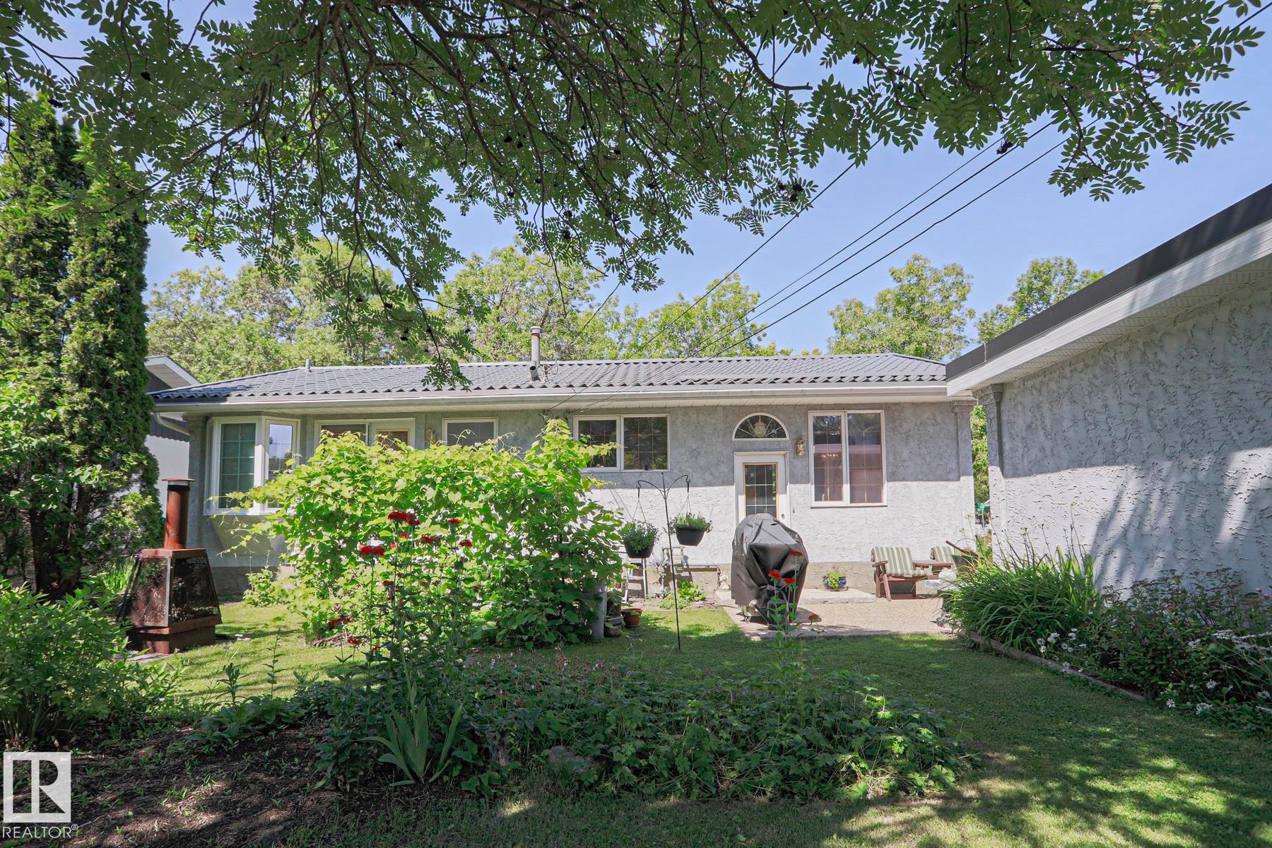 77 Sunset Boulevard, St. Albert, AB - Outdoor