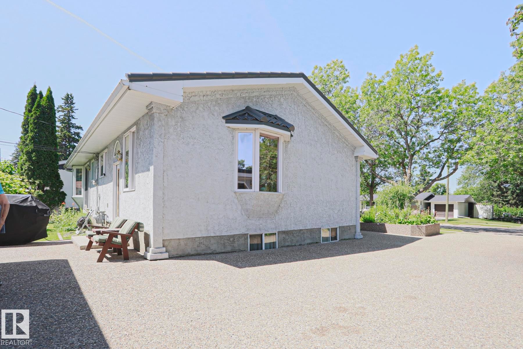 77 Sunset Boulevard, St. Albert, AB - Outdoor