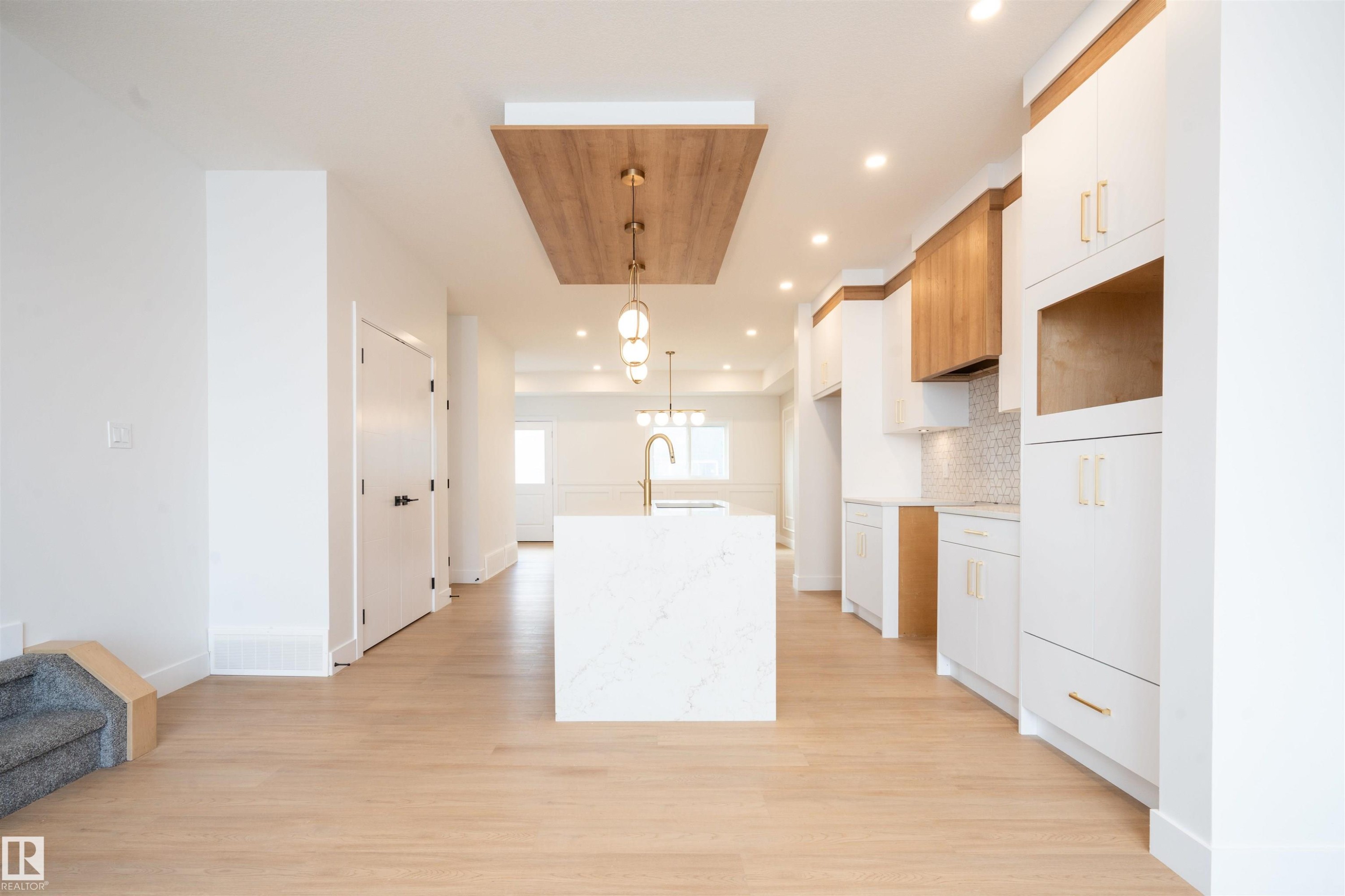 432 Robinson Boulevard, Leduc, AB - Indoor Photo Showing Other Room