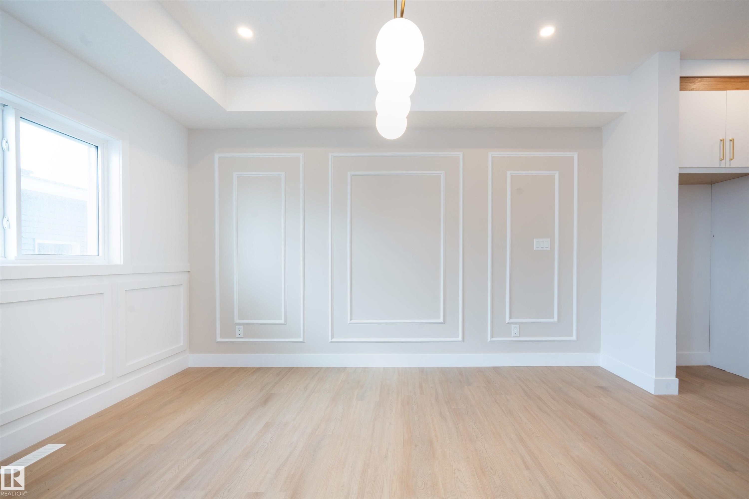 432 Robinson Boulevard, Leduc, AB - Indoor Photo Showing Other Room