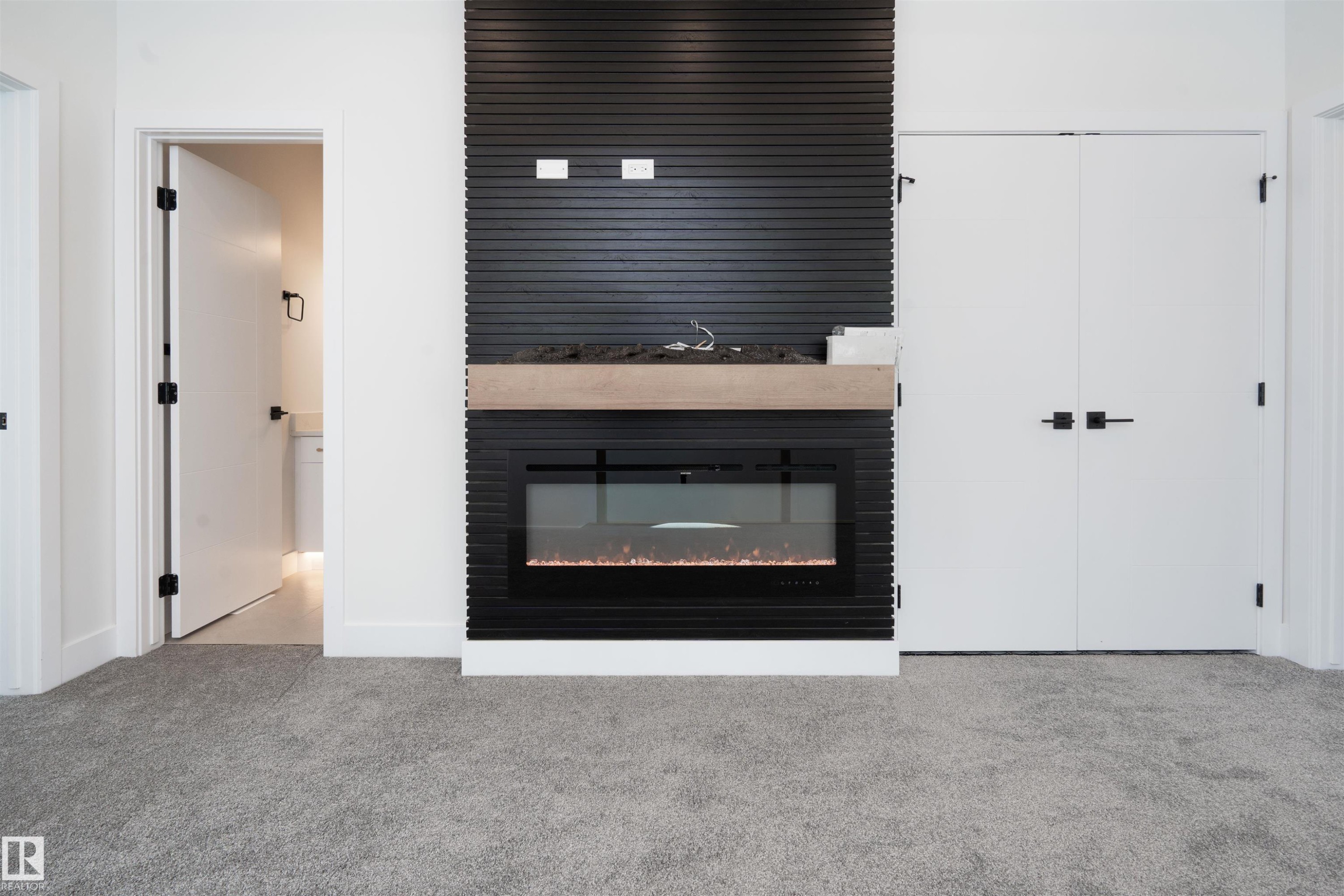 432 Robinson Boulevard, Leduc, AB - Indoor Photo Showing Living Room With Fireplace