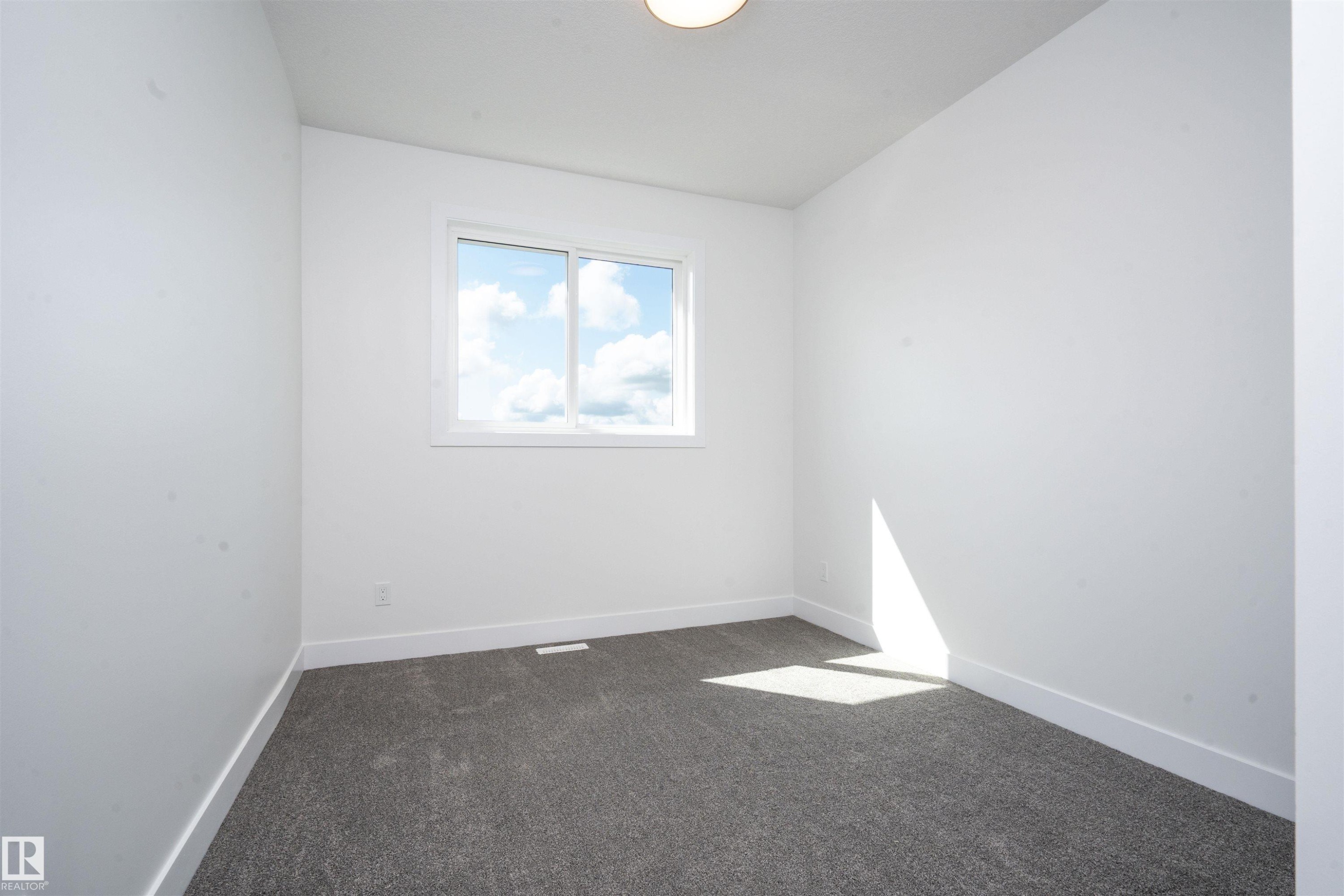 432 Robinson Boulevard, Leduc, AB - Indoor Photo Showing Other Room