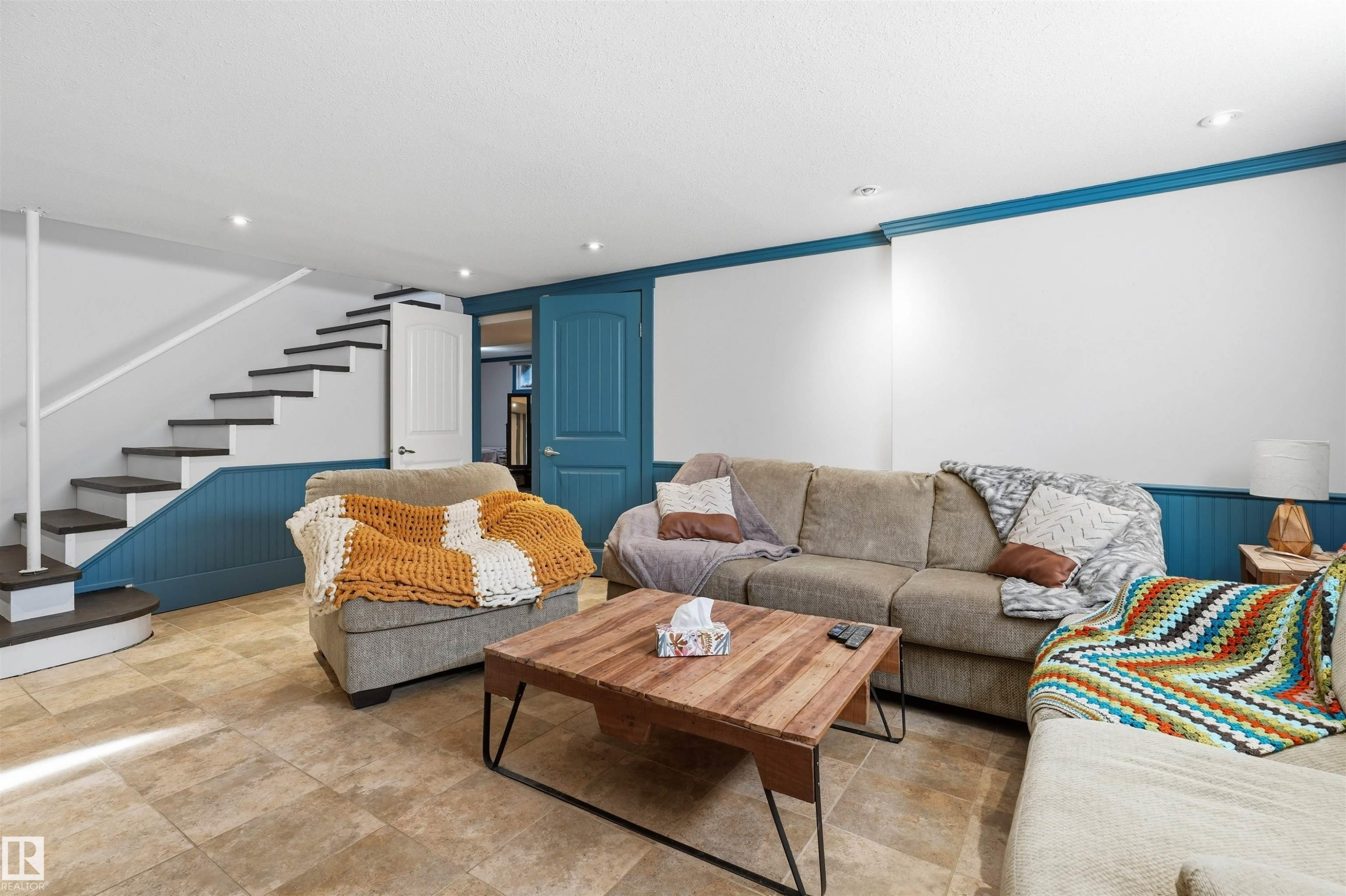 5507 49 Avenue, Wetaskiwin, AB - Indoor Photo Showing Living Room