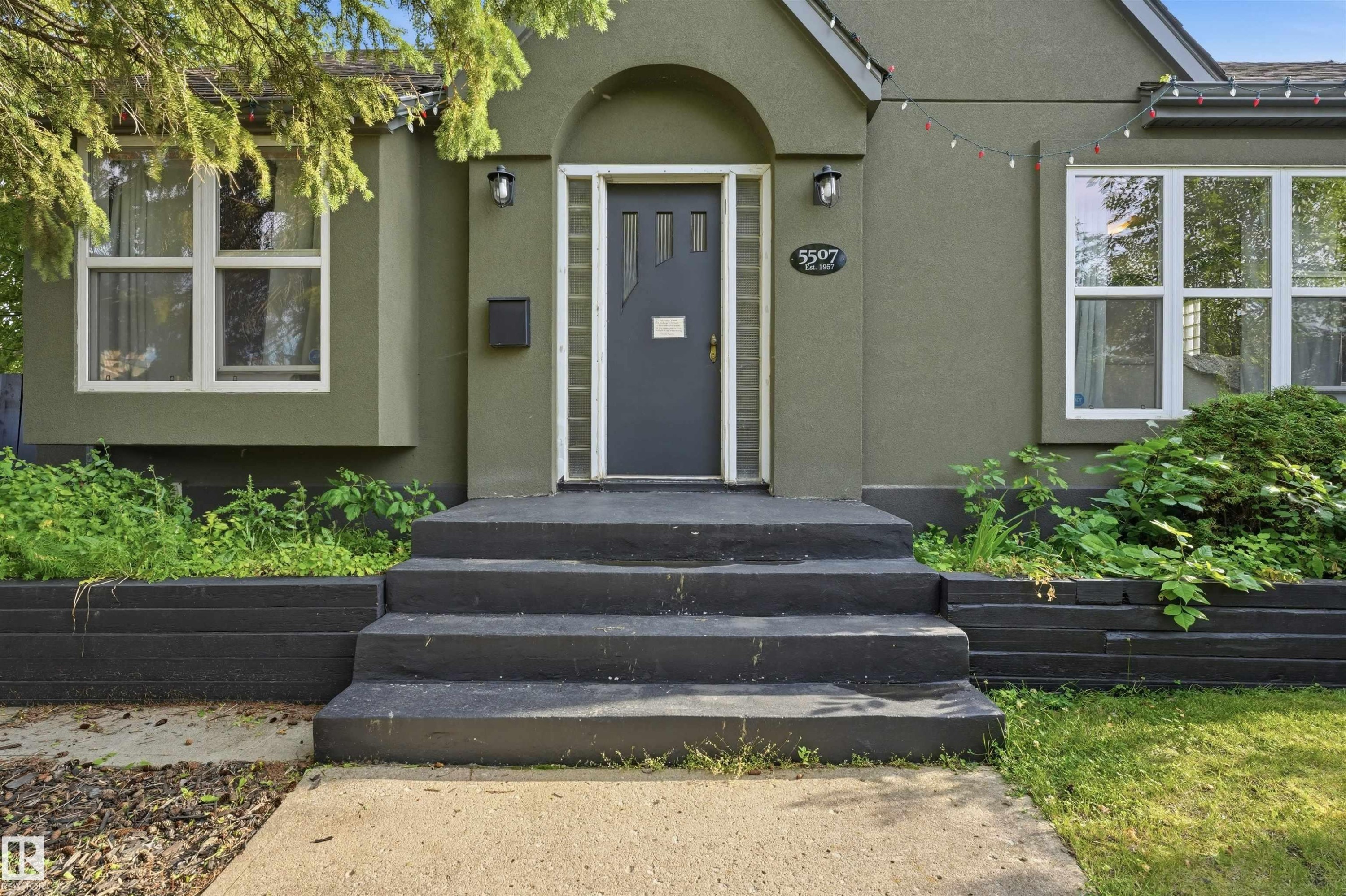 5507 49 Avenue, Wetaskiwin, AB - Outdoor