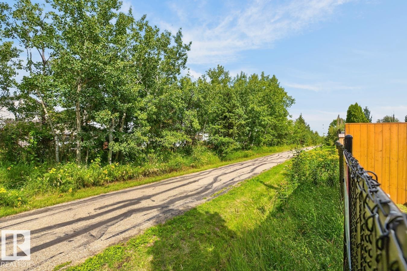 10 Douglas Crescent, Leduc, AB - Outdoor