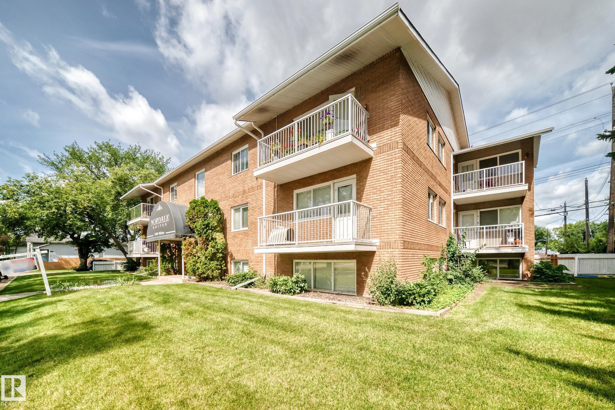#10 6120 118 Av Nw, Edmonton, AB - Outdoor With Balcony