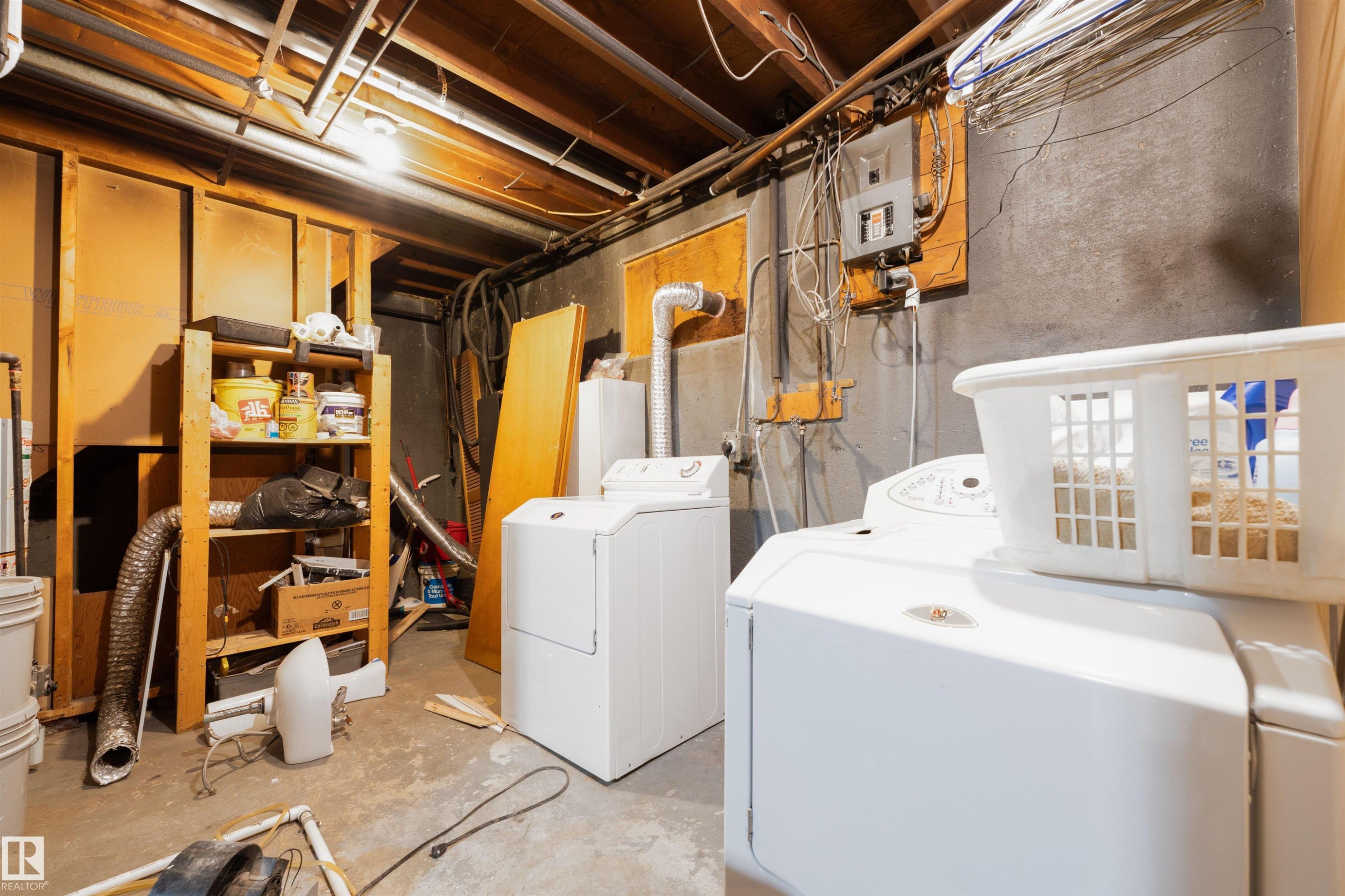 4906 50 Avenue, Lamont, AB - Indoor Photo Showing Laundry Room