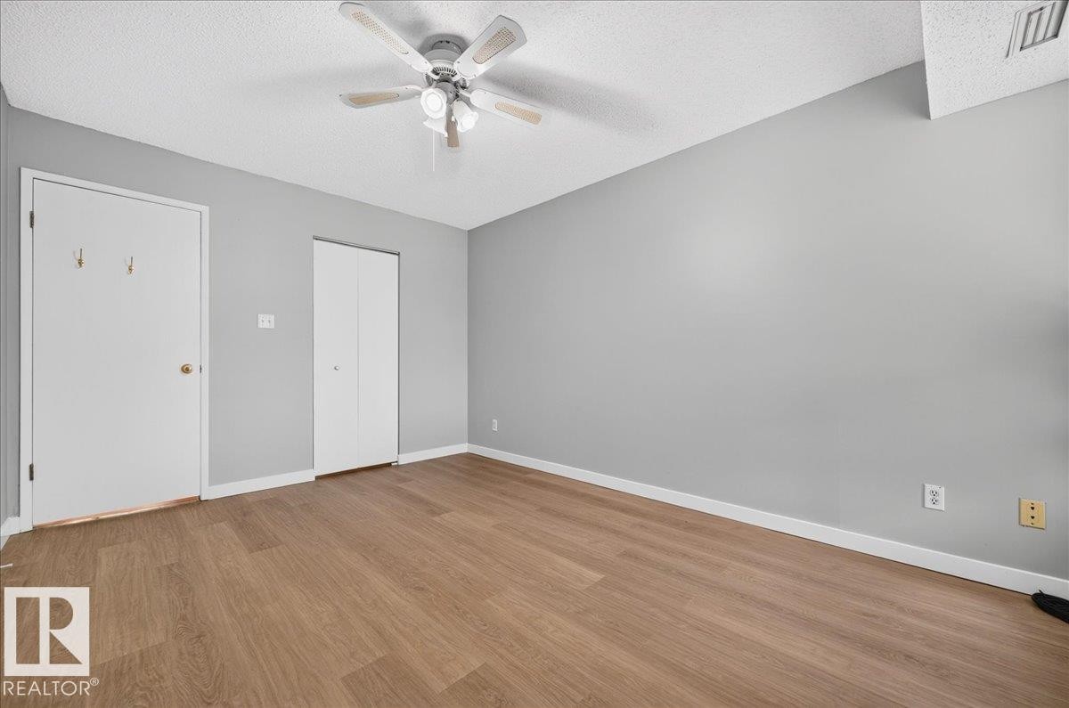 #35 2115 118 St Nw, Edmonton, AB - Indoor Photo Showing Other Room