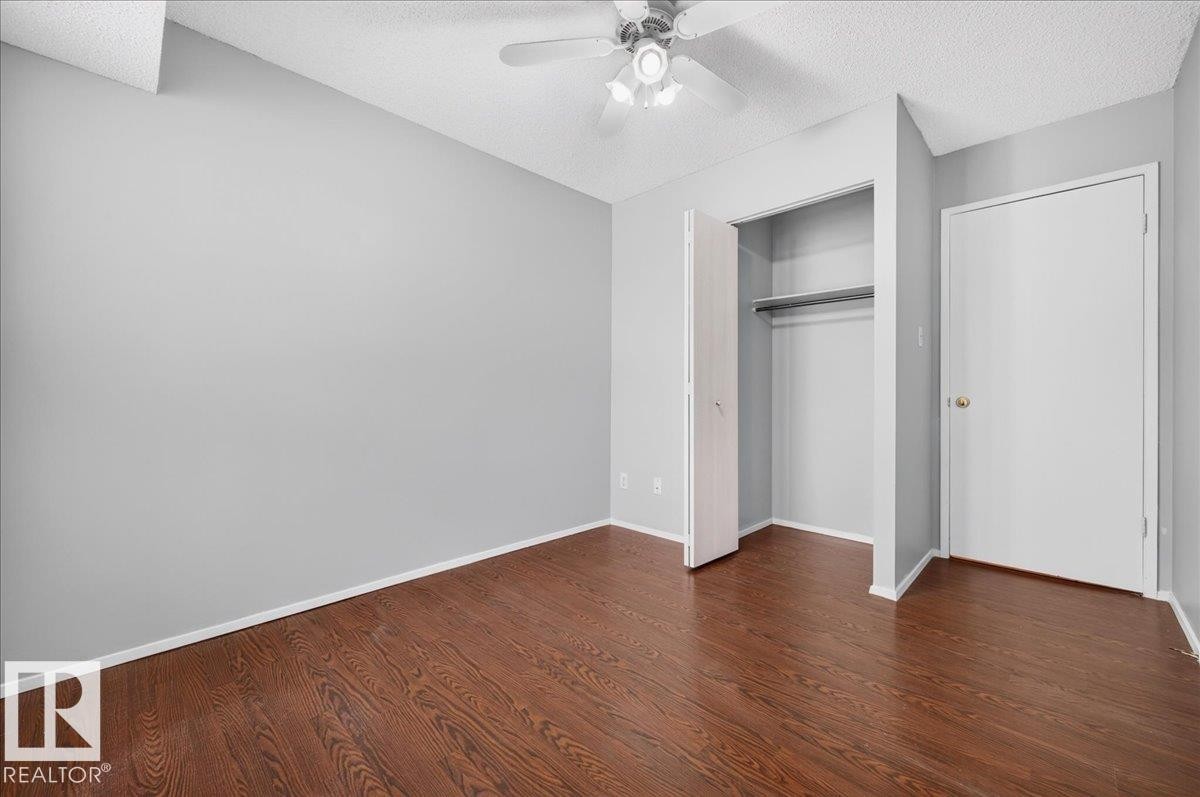 #35 2115 118 St Nw, Edmonton, AB - Indoor Photo Showing Other Room
