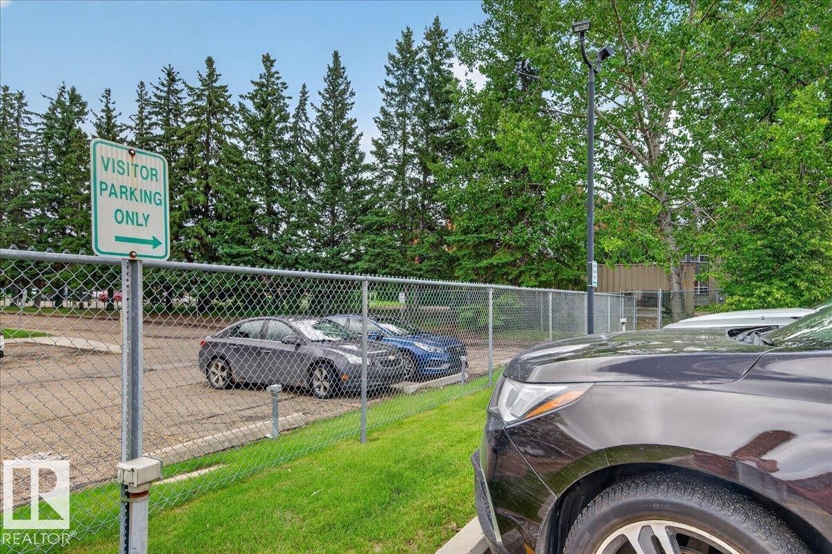 #35 2115 118 St Nw, Edmonton, AB - Outdoor