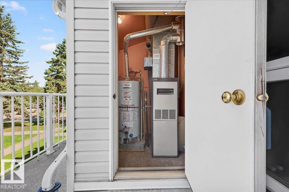 #35 2115 118 St Nw, Edmonton, AB - Outdoor With Exterior