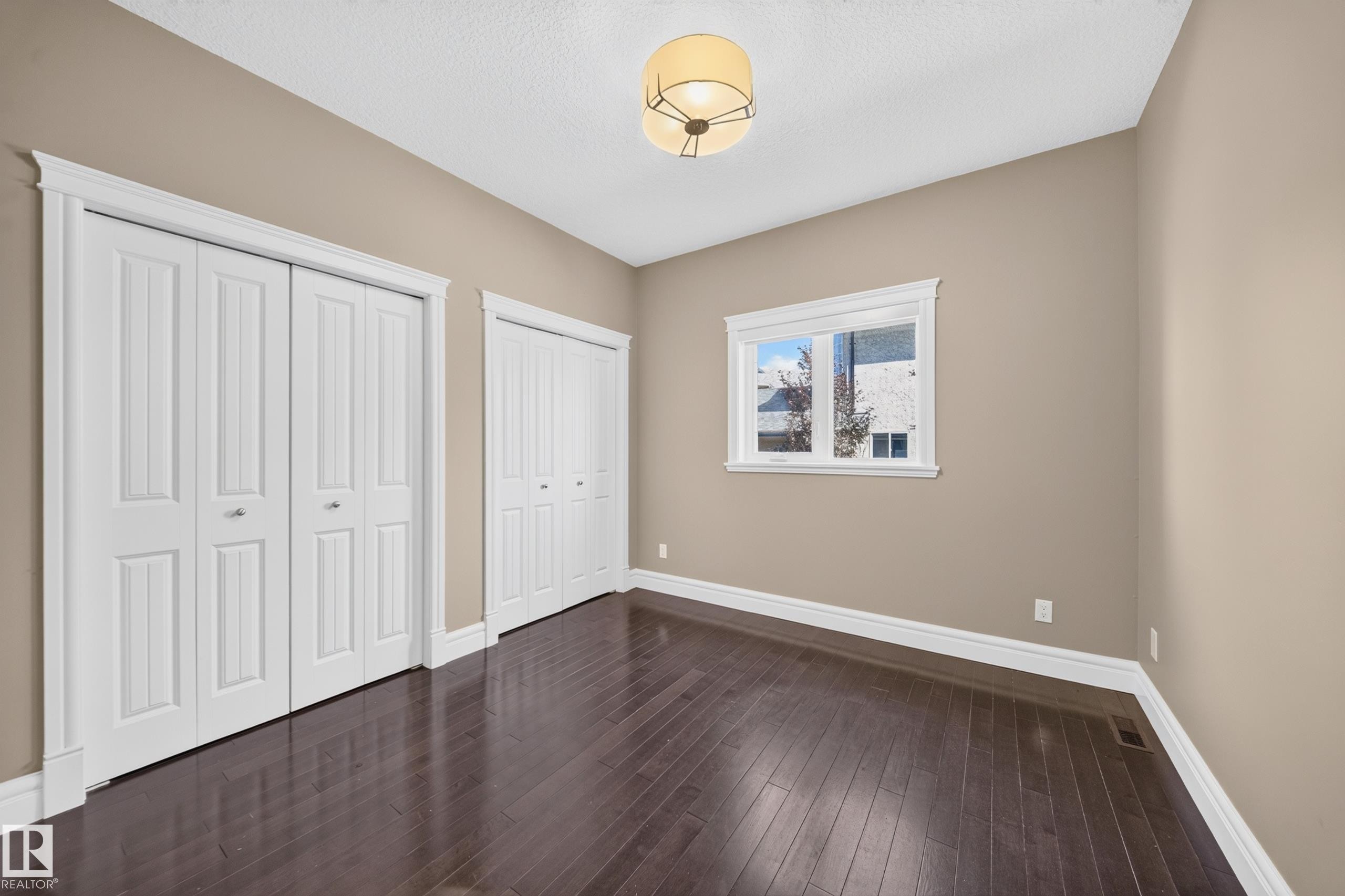 7103 168 Avenue Nw, Edmonton, AB - Indoor Photo Showing Other Room