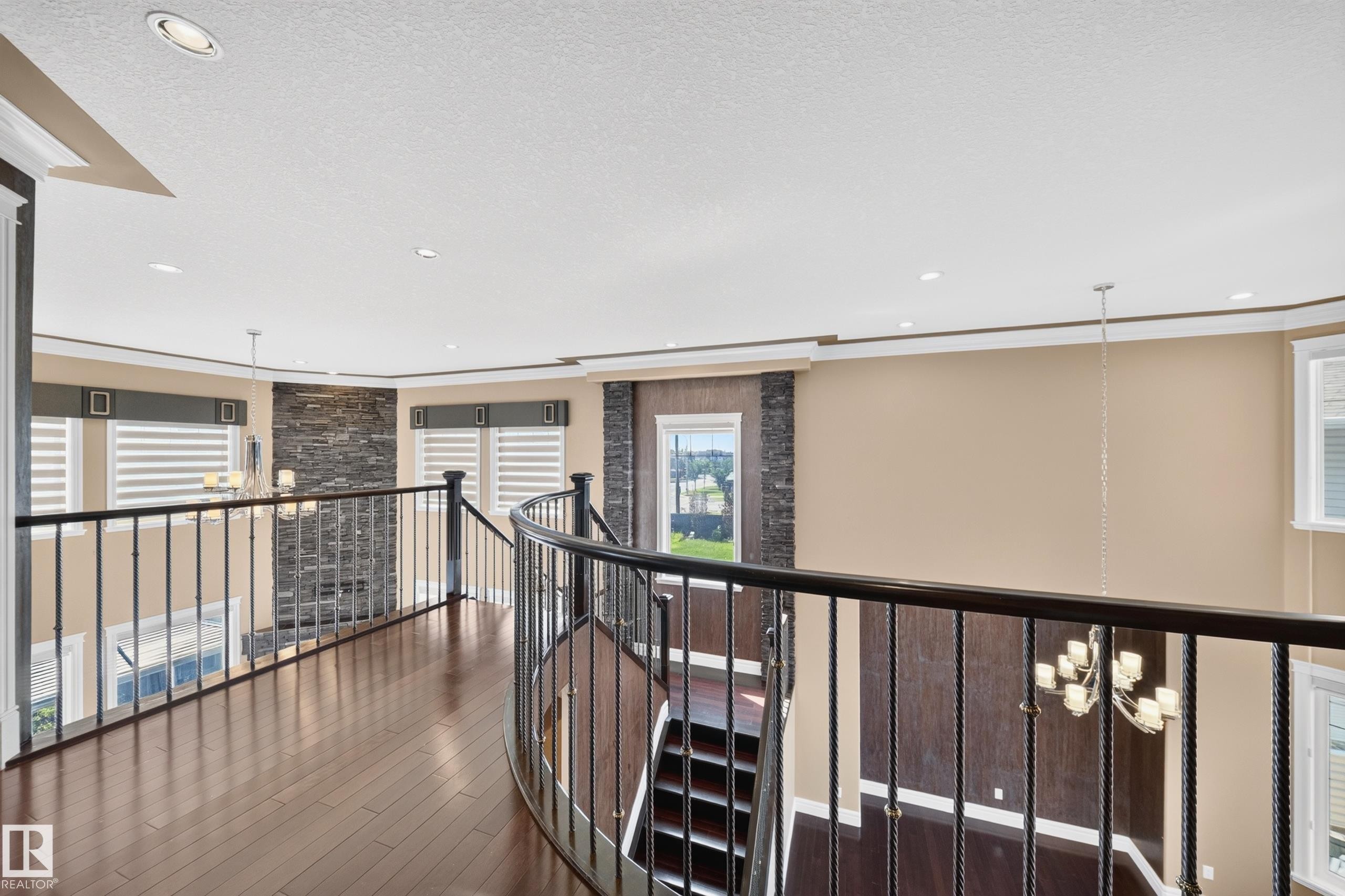 7103 168 Avenue Nw, Edmonton, AB - Photo Showing Other Room