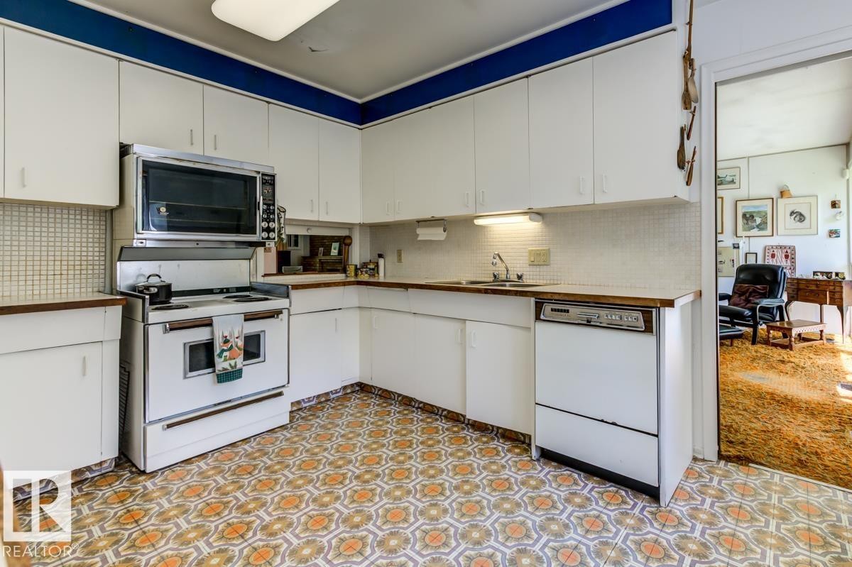 9511 141 St Nw, Edmonton, AB