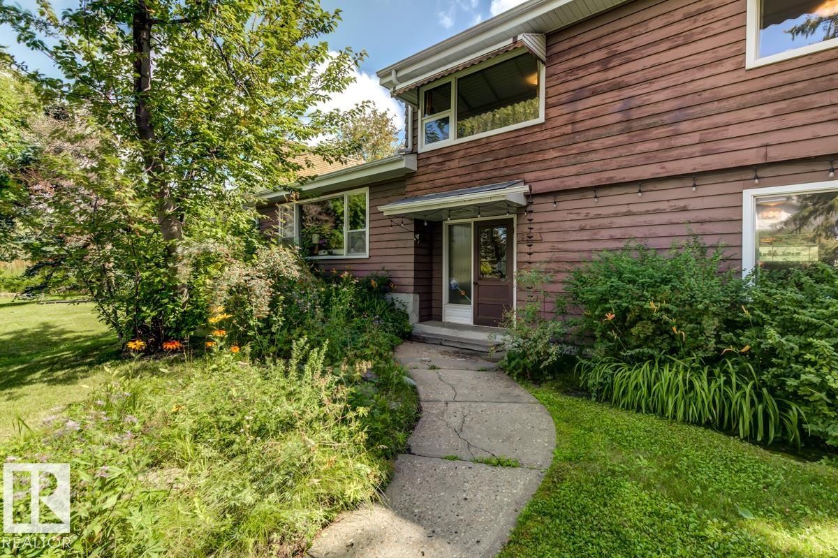 9511 141 St Nw, Edmonton, AB