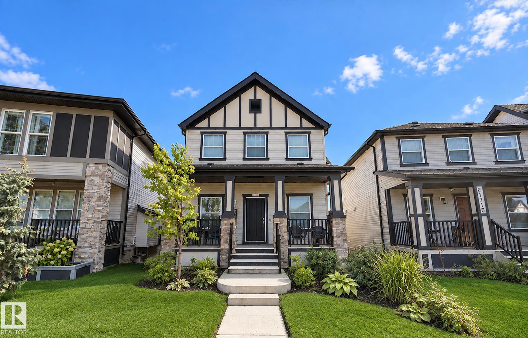 21711 99 Avenue Nw, Edmonton, AB - Outdoor With Deck Patio Veranda With Facade