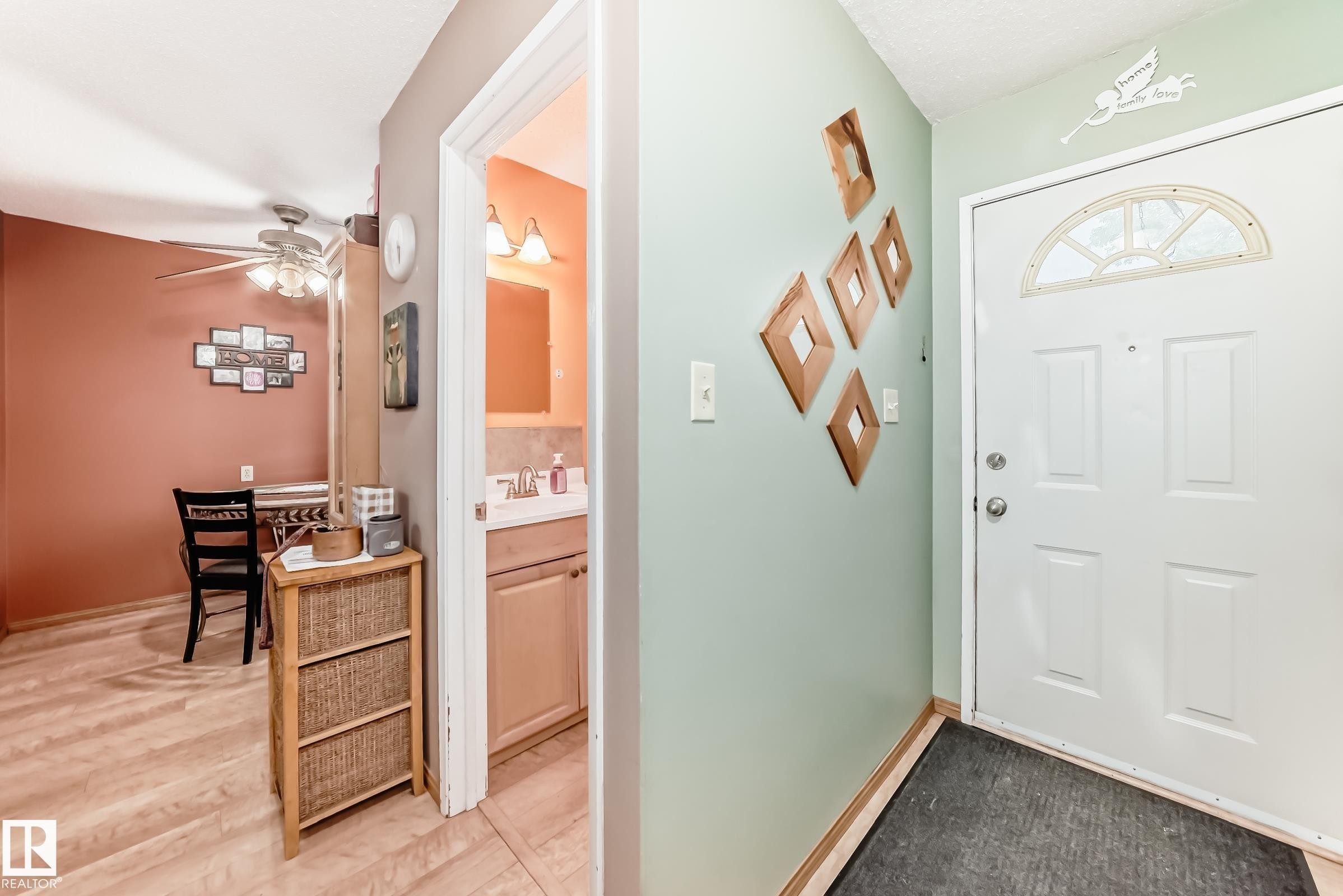 3151 139 Avenue Nw, Edmonton, AB - Indoor Photo Showing Other Room