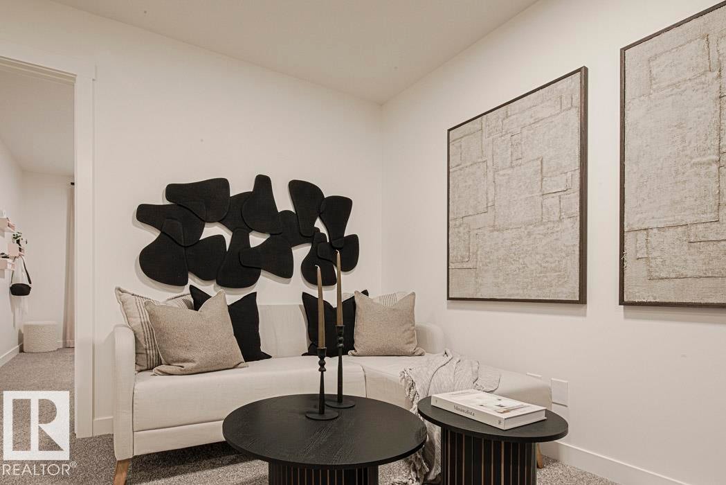 923 17 Avenue Nw, Edmonton, AB - Indoor Photo Showing Other Room