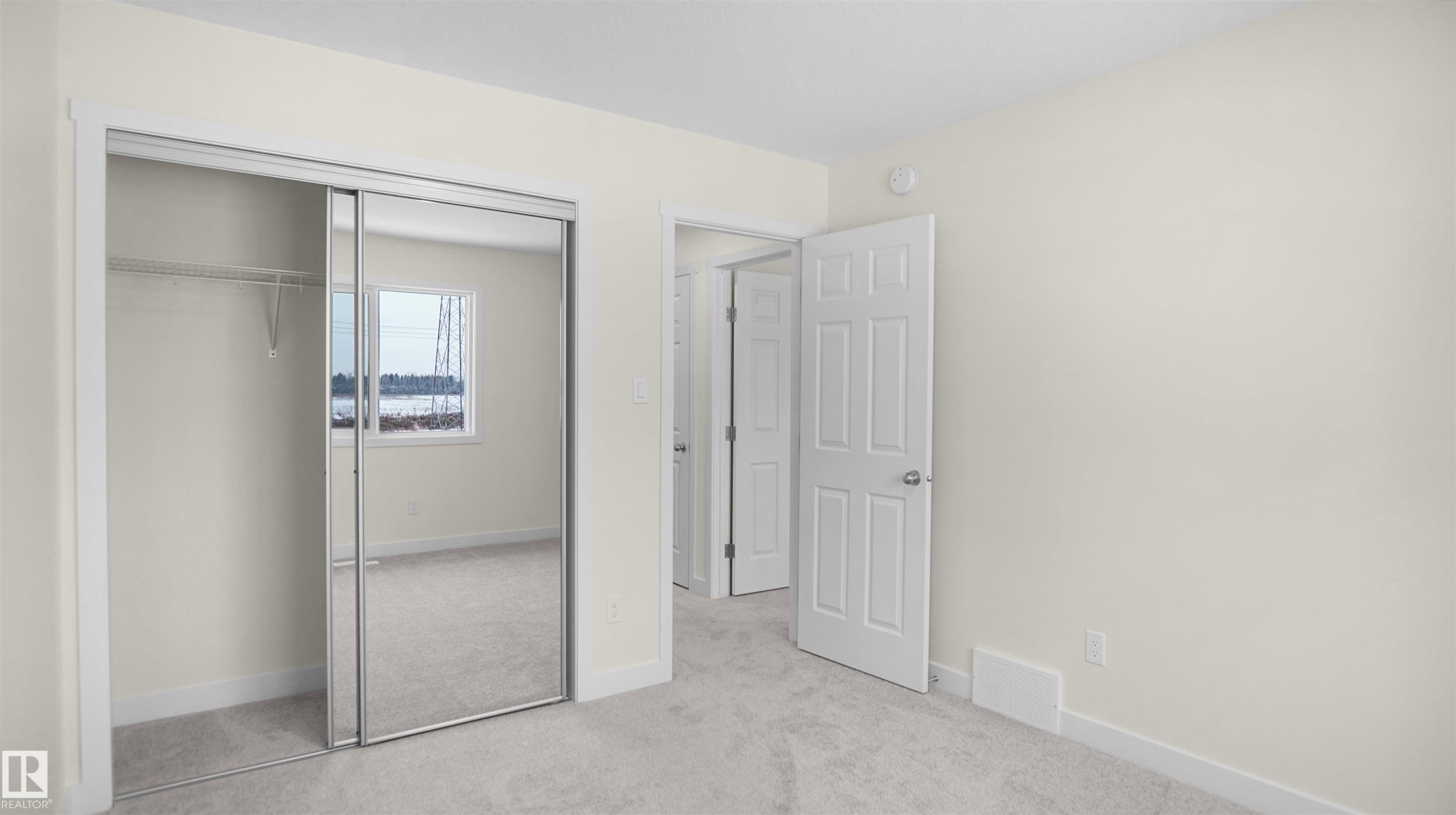 31 Emmett Way, Spruce Grove, AB - Indoor Photo Showing Other Room