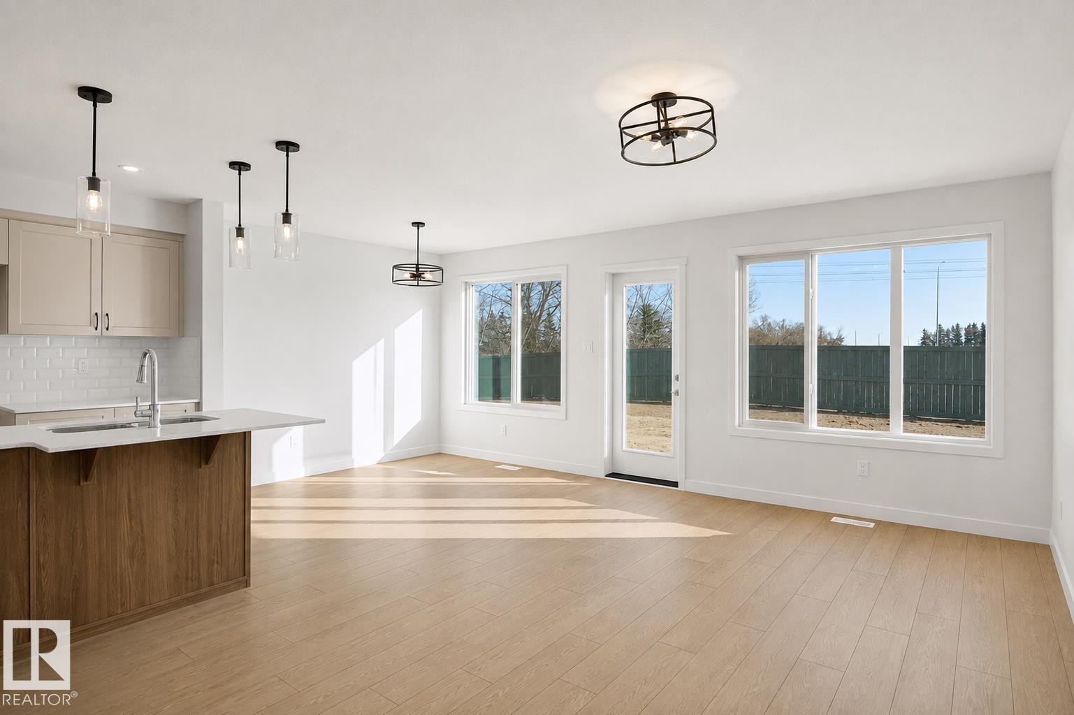 31 Emmett Way, Spruce Grove, AB - Indoor Photo Showing Other Room