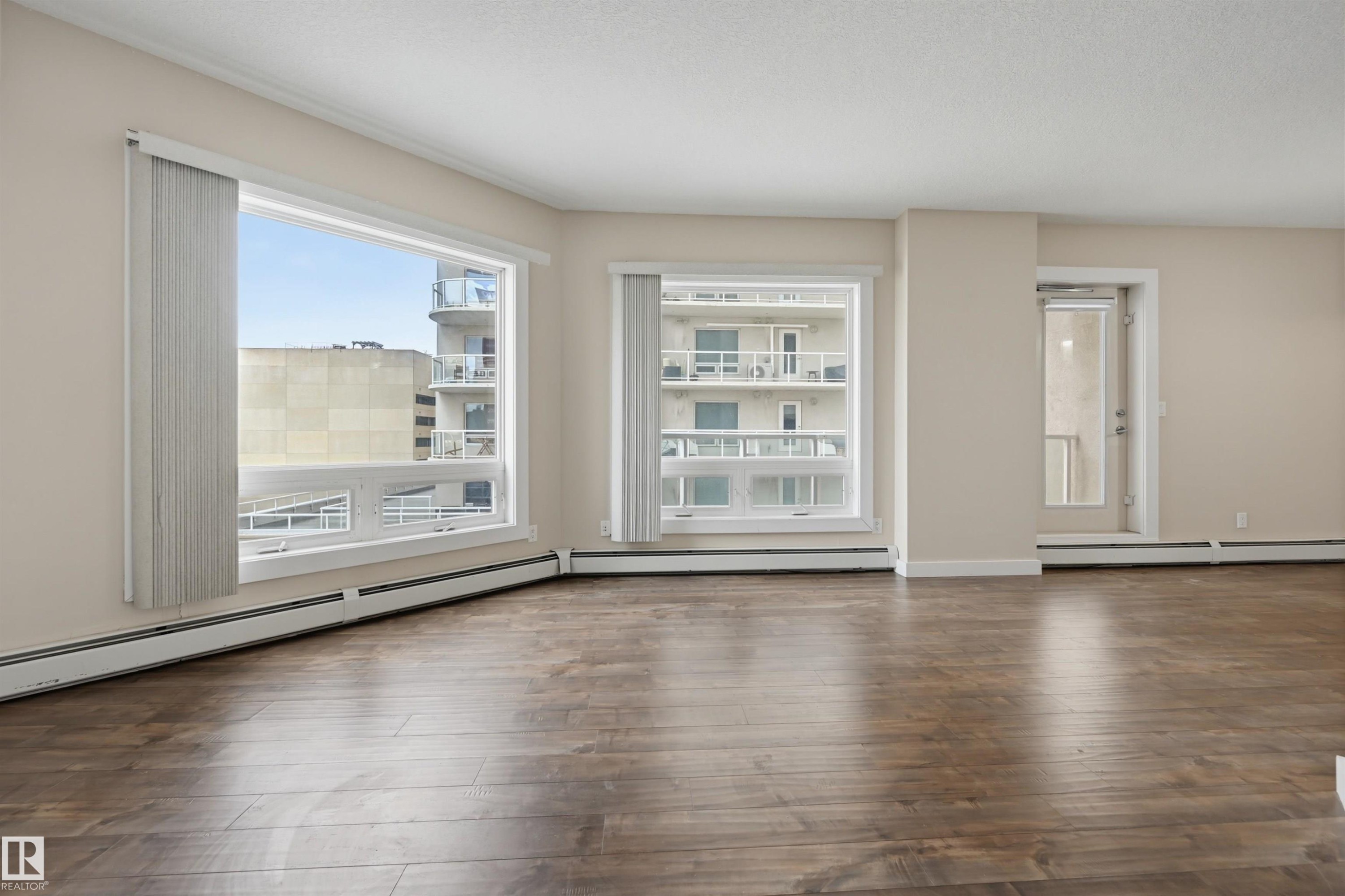 #801 10136 104 St Nw, Edmonton, AB - Indoor