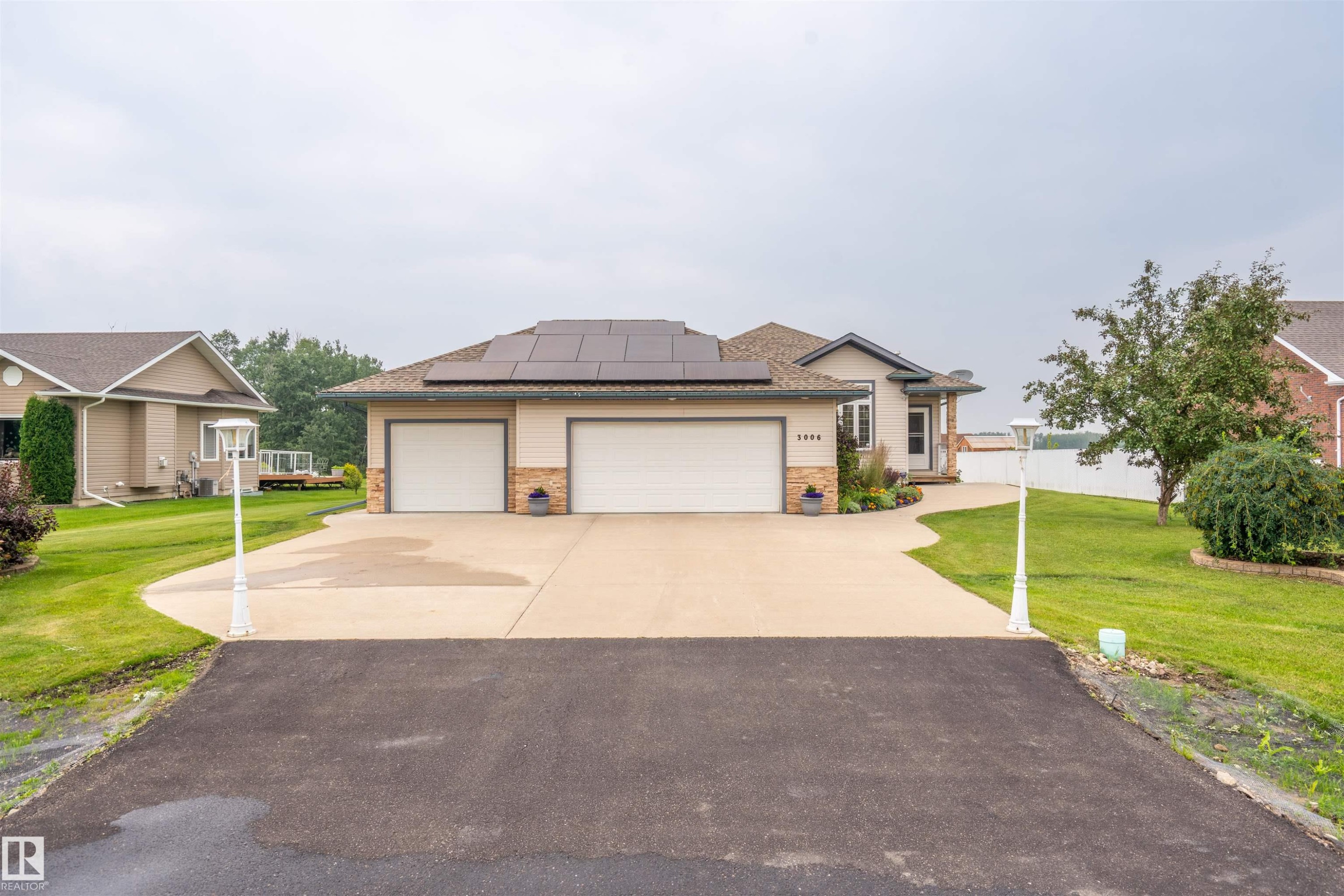 3006 Red Fox Drive, Cold Lake, AB - Outdoor