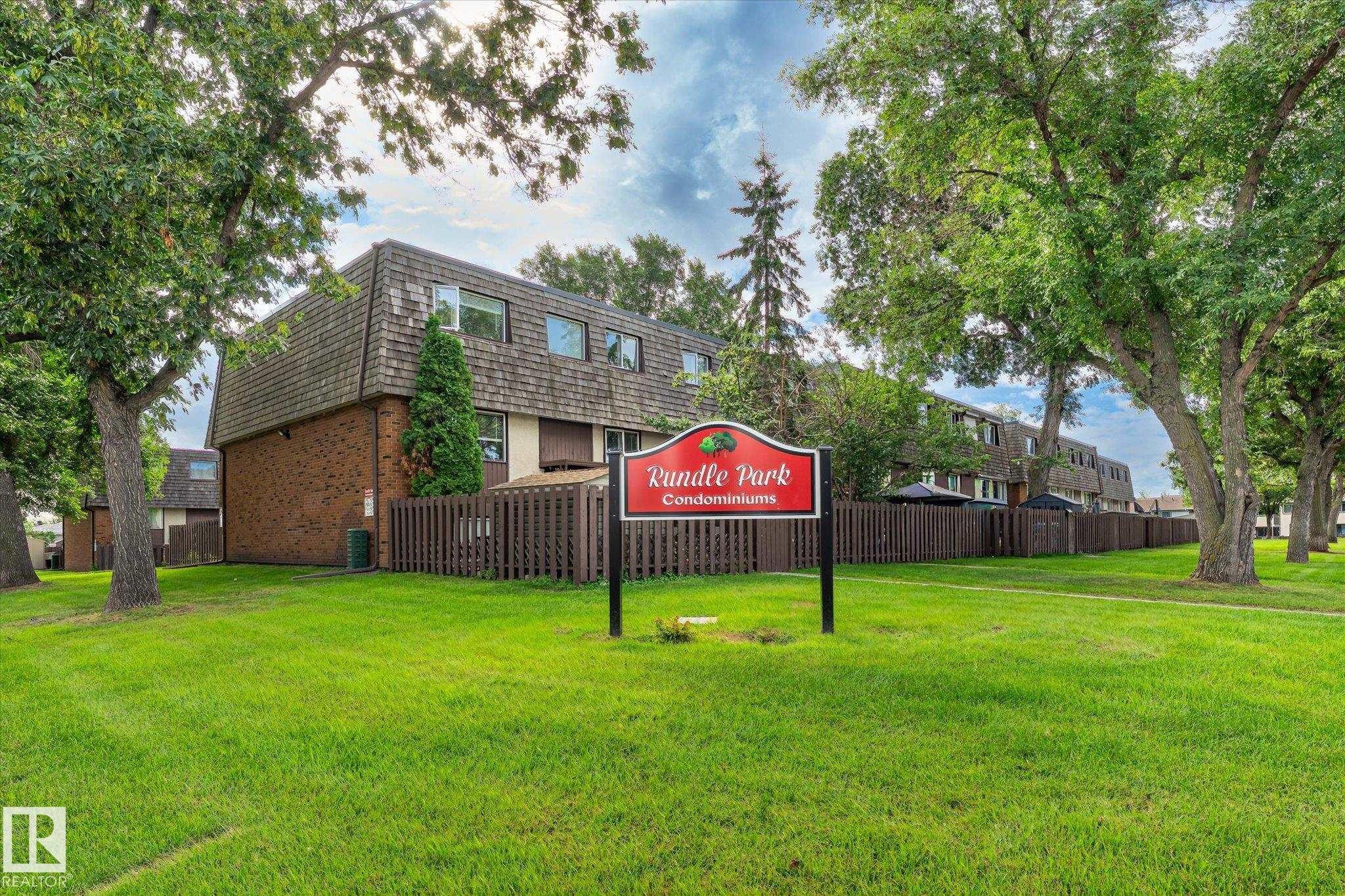 3317 107 Avenue Nw, Edmonton, AB - Outdoor